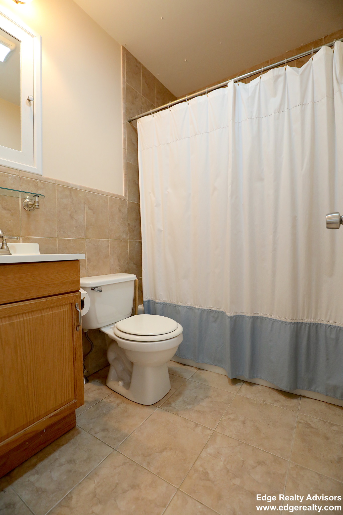 3 bed, 2 bath apartment for rent at 12 Delaware Pl Unit 1, Brighton — photo 10 of 11