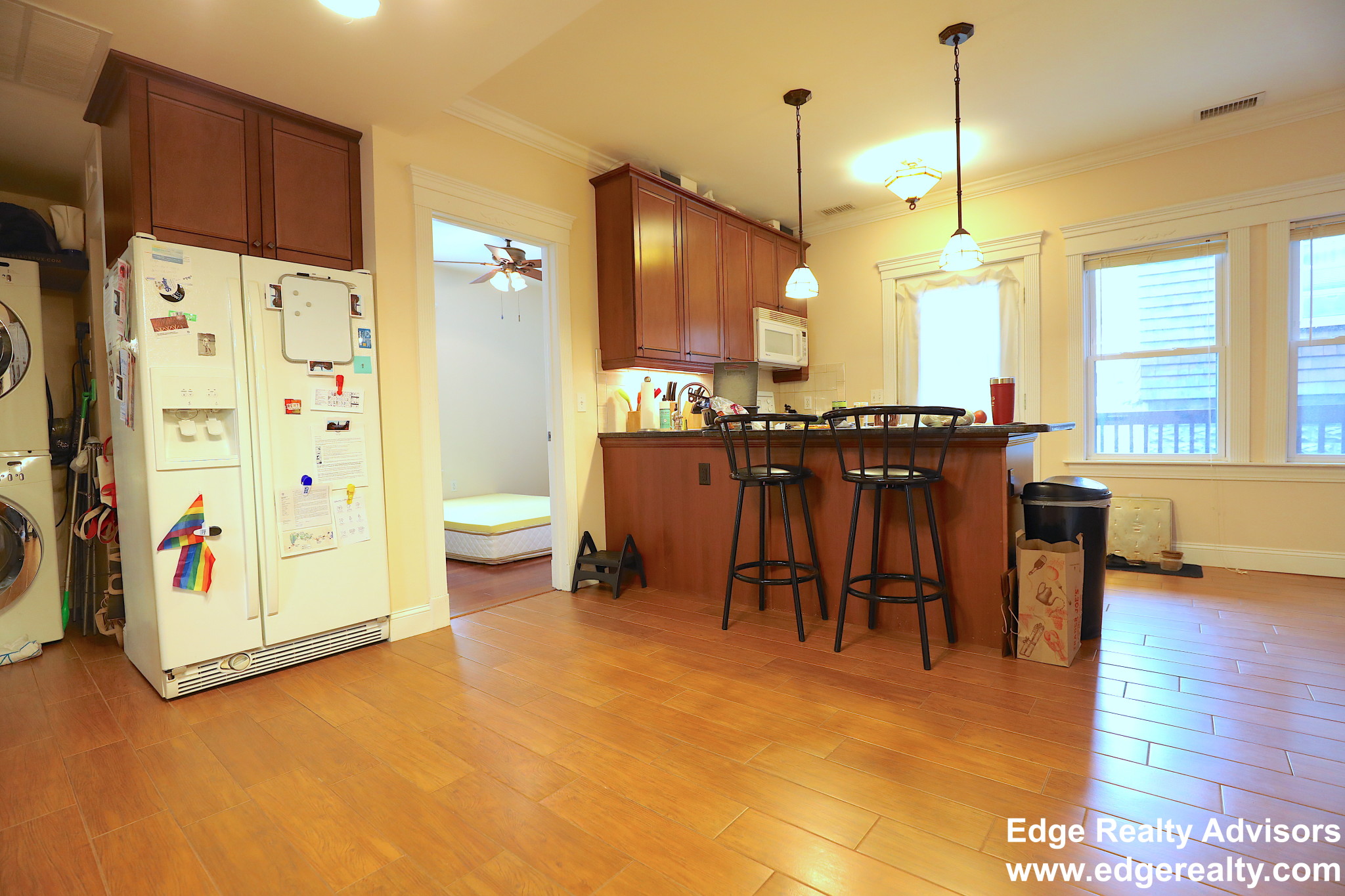 3 bed, 2 bath apartment for rent at 12 Delaware Pl Unit 1, Brighton — photo 1 of 11