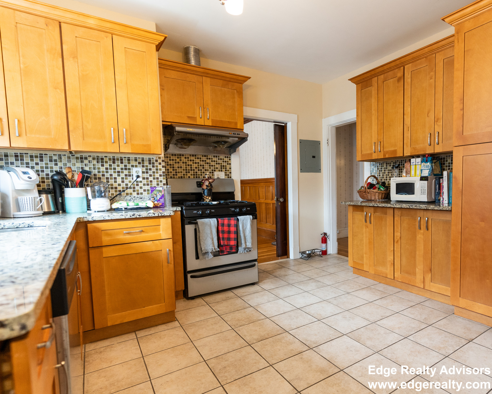 3 bed, 2 bath apartment for rent at 83 Claymoss Rd Unit 2, Brighton — photo 1 of 14