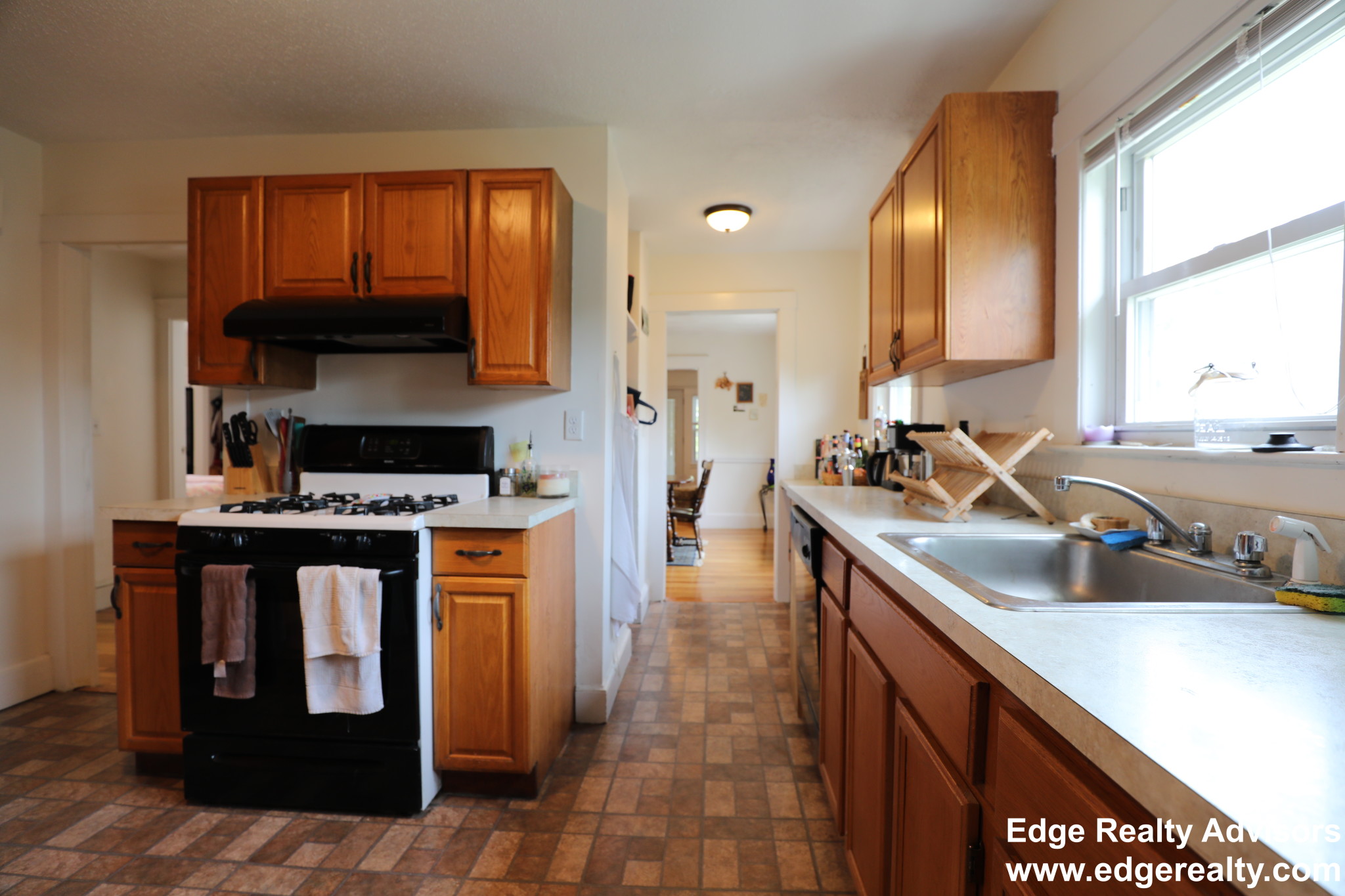3 bed, 1 bath apartment for rent at 34 36 Ranelegh Rd Unit 2, Brighton — photo 1 of 13