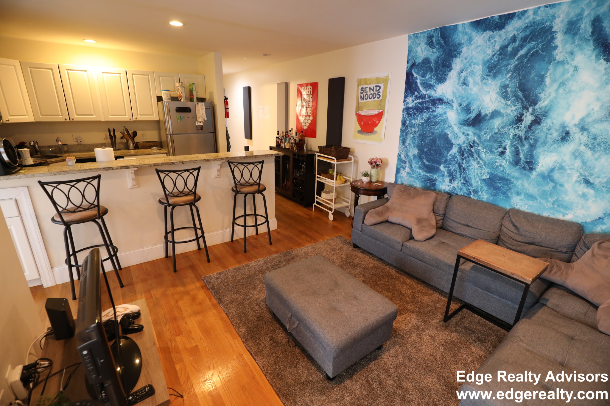 60 Egmont St, Longwood