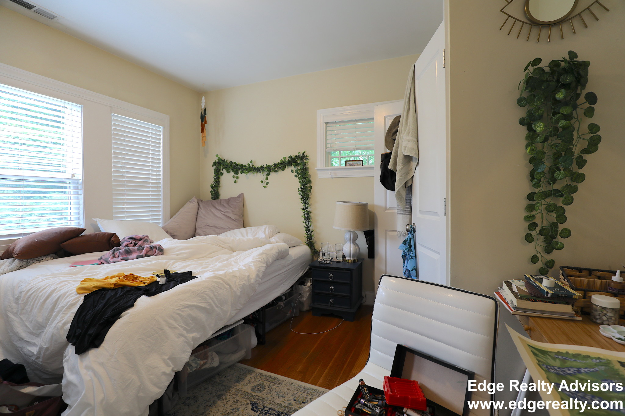 4 bed, 2 bath apartment for rent at 61 Dunboy St Unit 1, Brighton — photo 7 of 12
