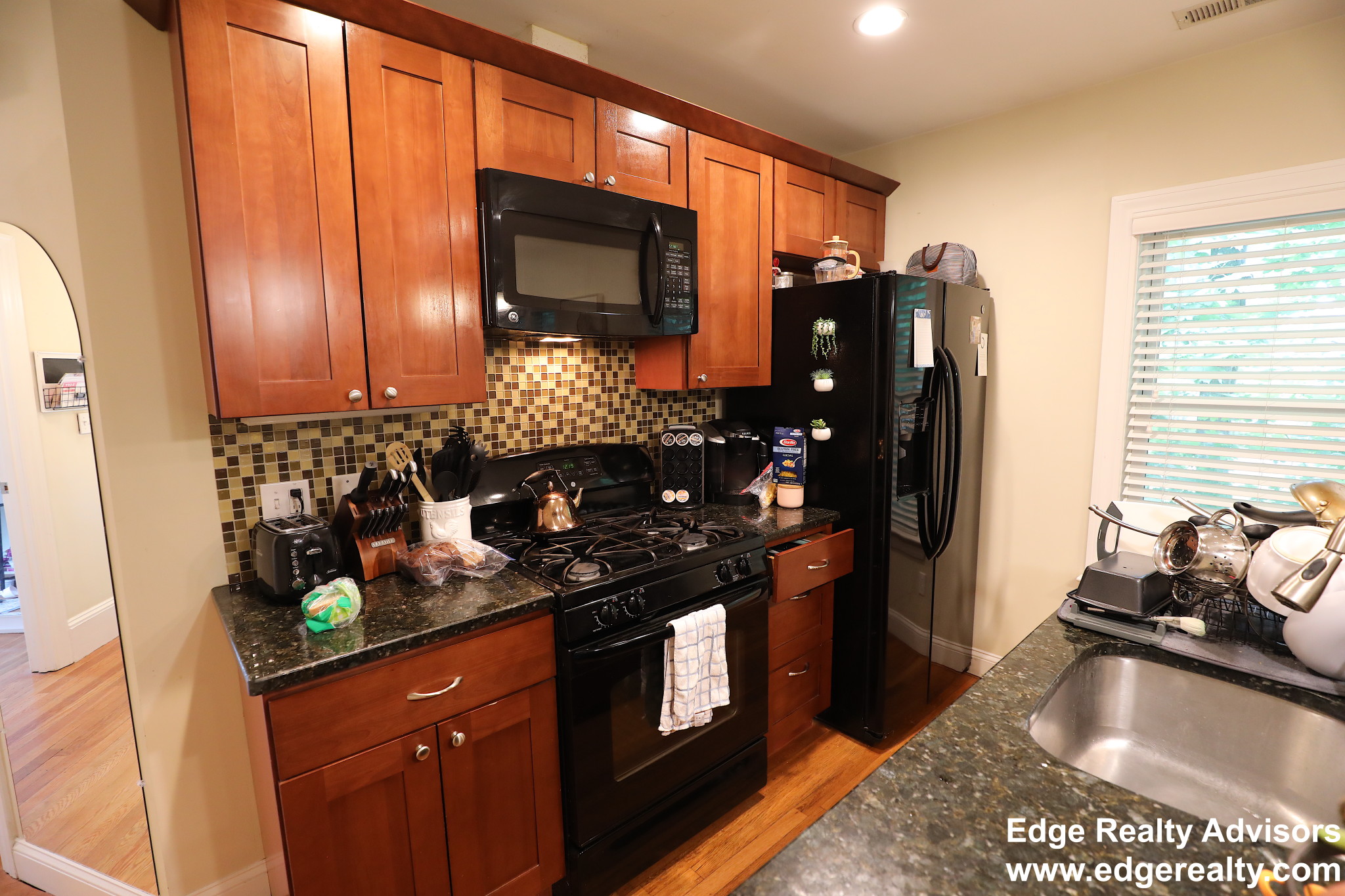 4 bed, 2 bath apartment for rent at 61 Dunboy St Unit 1, Brighton — photo 2 of 12