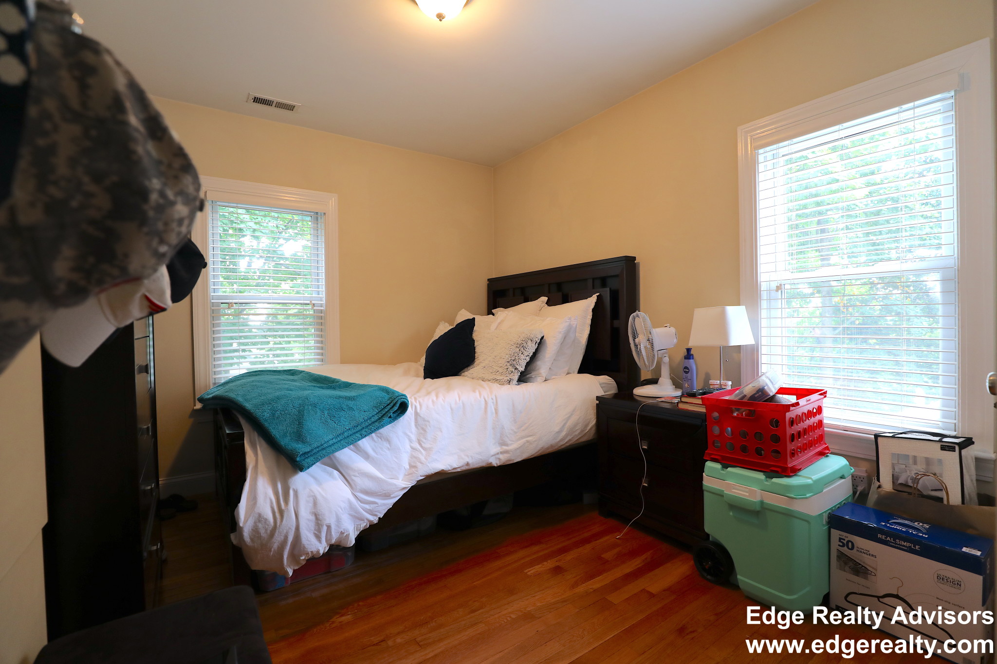 4 bed, 2 bath apartment for rent at 61 Dunboy St Unit 1, Brighton — photo 9 of 12