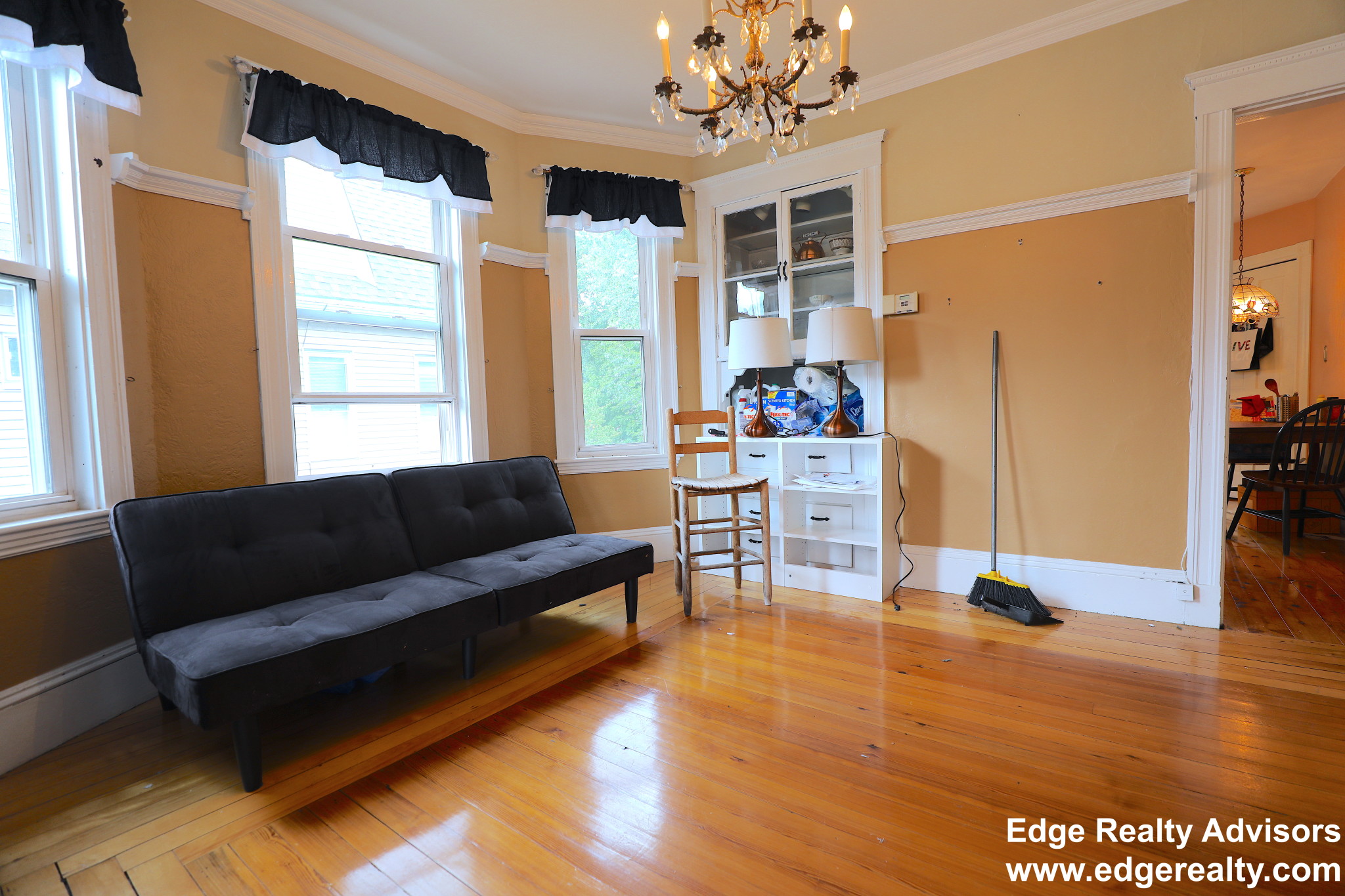 3 bed, 2 bath apartment for rent at 48 Burton St Unit 1, Brighton — photo 6 of 14
