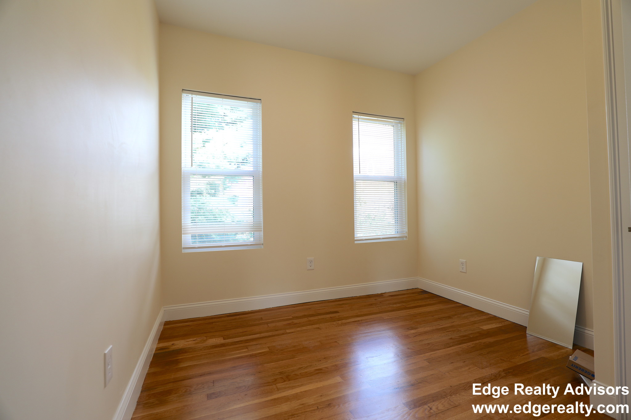 28R Cherry St, Porter Square