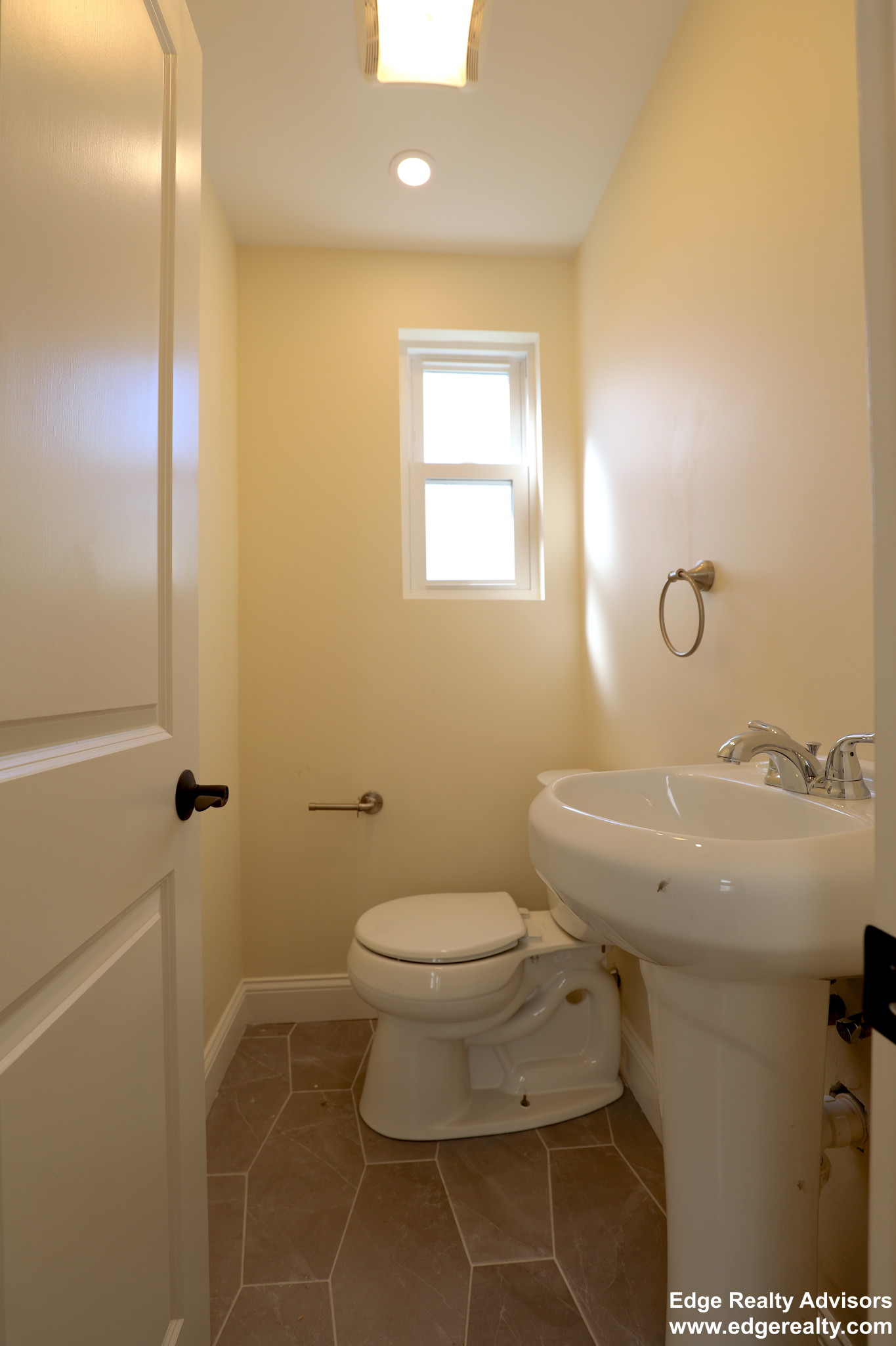 28R Cherry St, Porter Square