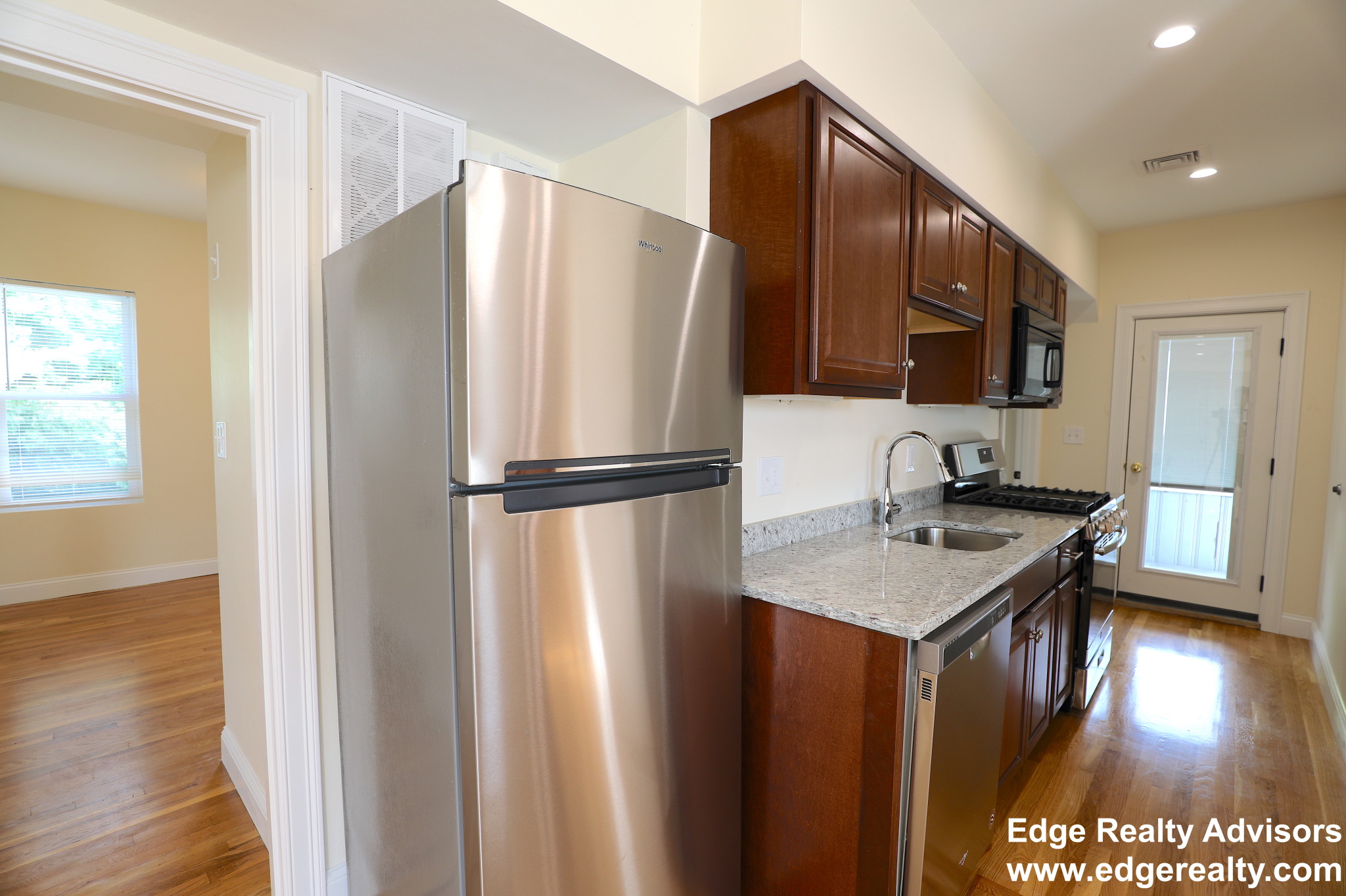 28R Cherry St, Porter Square