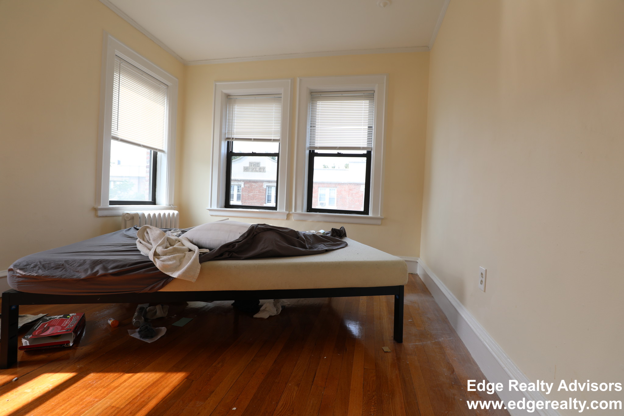 21 Park Vale Ave, Allston