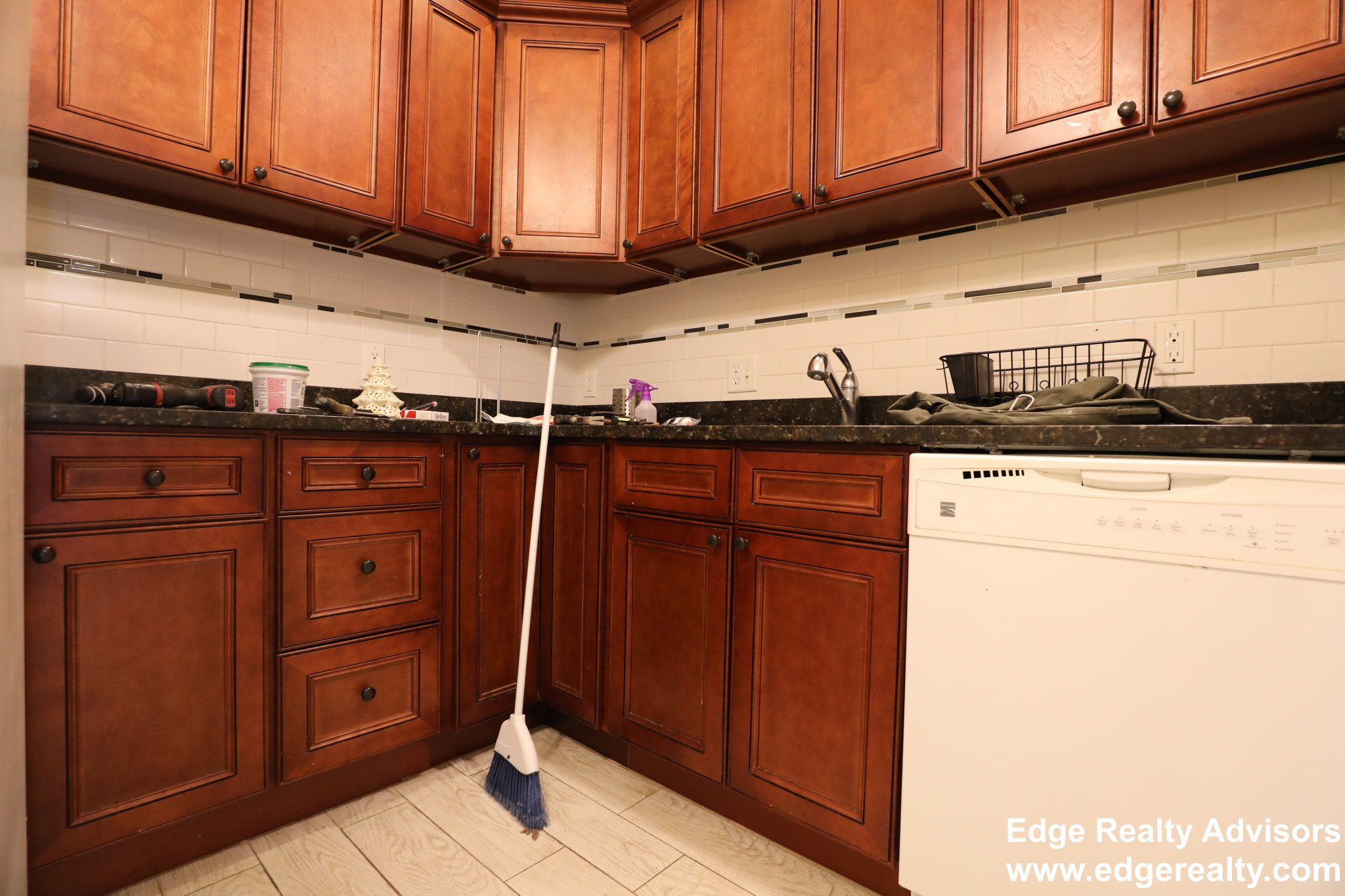 21 Park Vale Ave, Allston