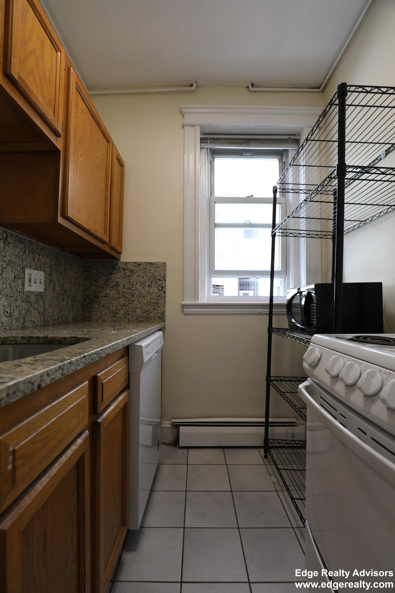 2 bed, 2 bath apartment for rent at 109 Strathmore Rd Unit 3, Brighton — photo 2 of 8