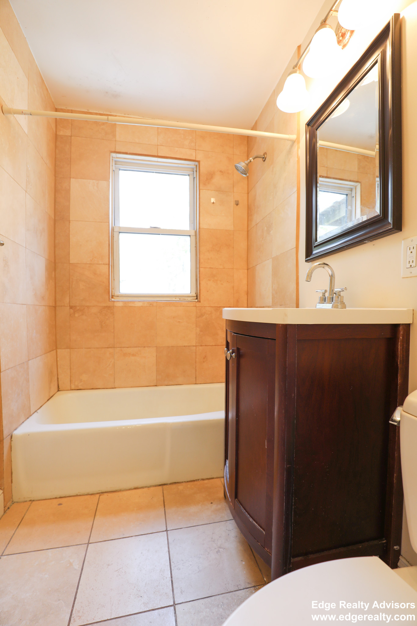 4 bed, 1.5 bath apartment for rent at 21 Claymoss Rd Unit 3, Brighton — photo 12 of 15