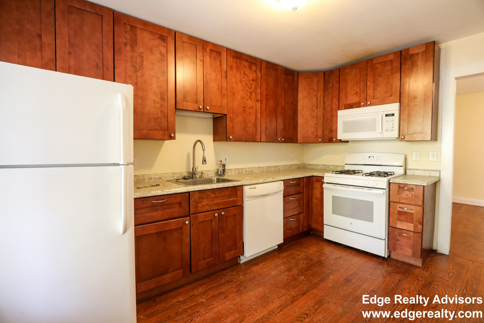 4 bed, 1.5 bath apartment for rent at 21 Claymoss Rd Unit 3, Brighton — photo 1 of 15