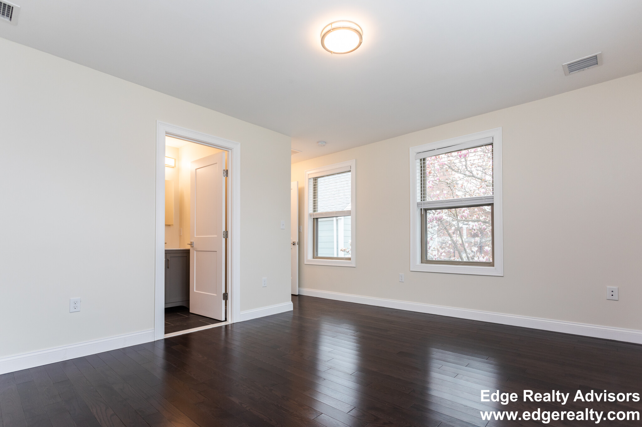 478 Fulton St, West Medford