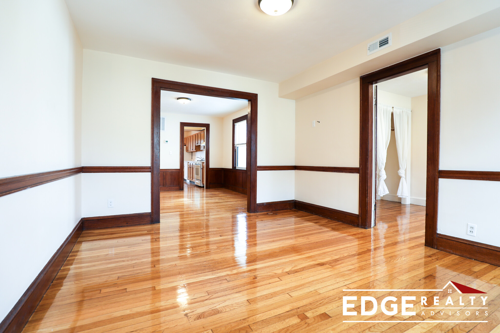 3 bed, 1 bath apartment for rent at 50 Brock St Unit 2, Brighton — photo 3 of 13