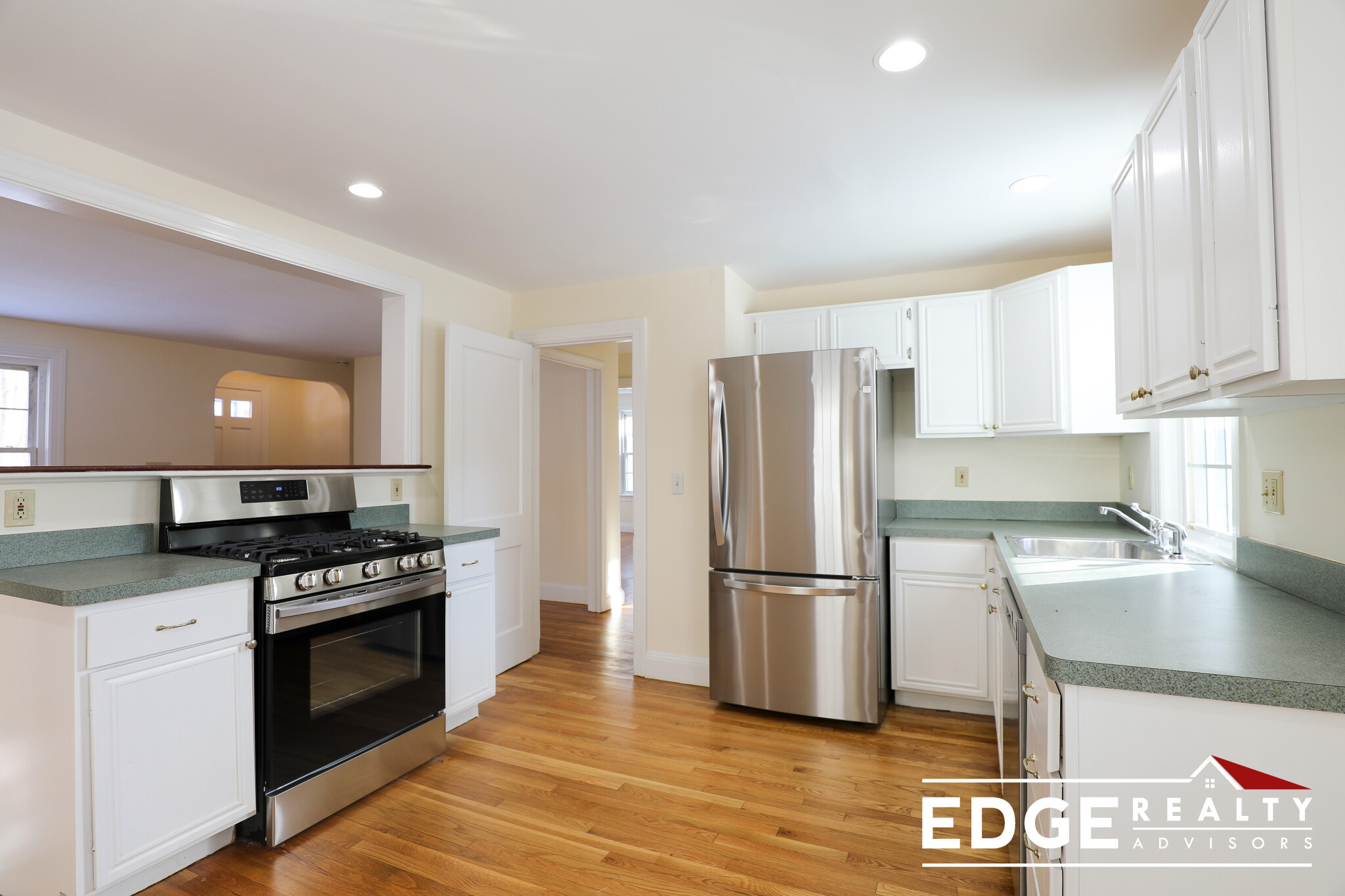 4 bed, 2 bath apartment for rent at 28 Adair Rd, Brighton