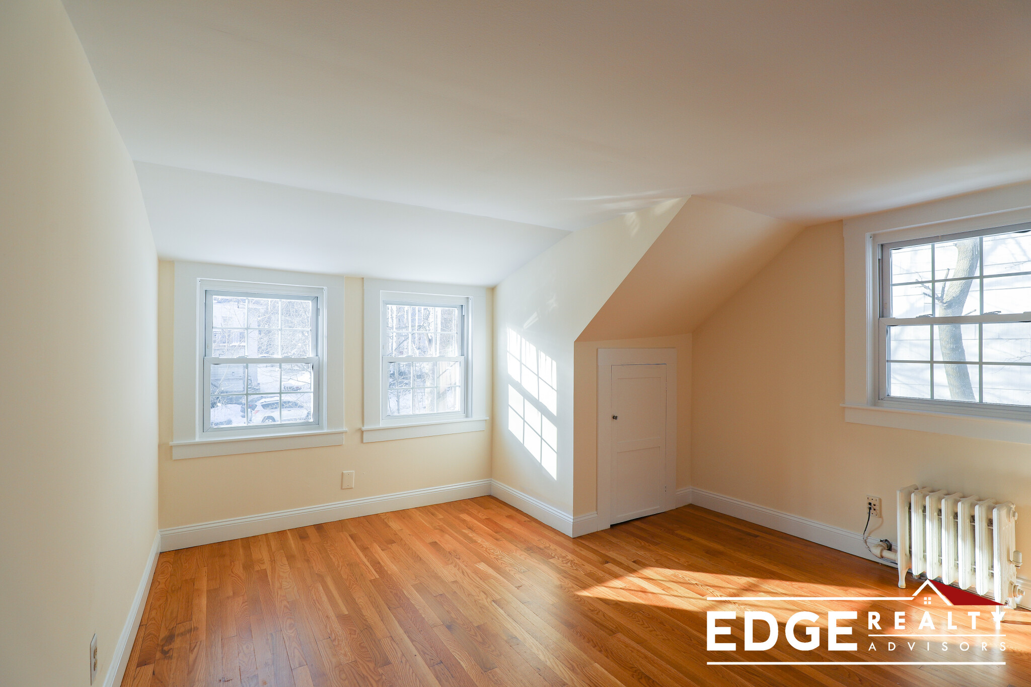 4 bed, 2 bath apartment for rent at 28 Adair Rd, Brighton — photo 8 of 10