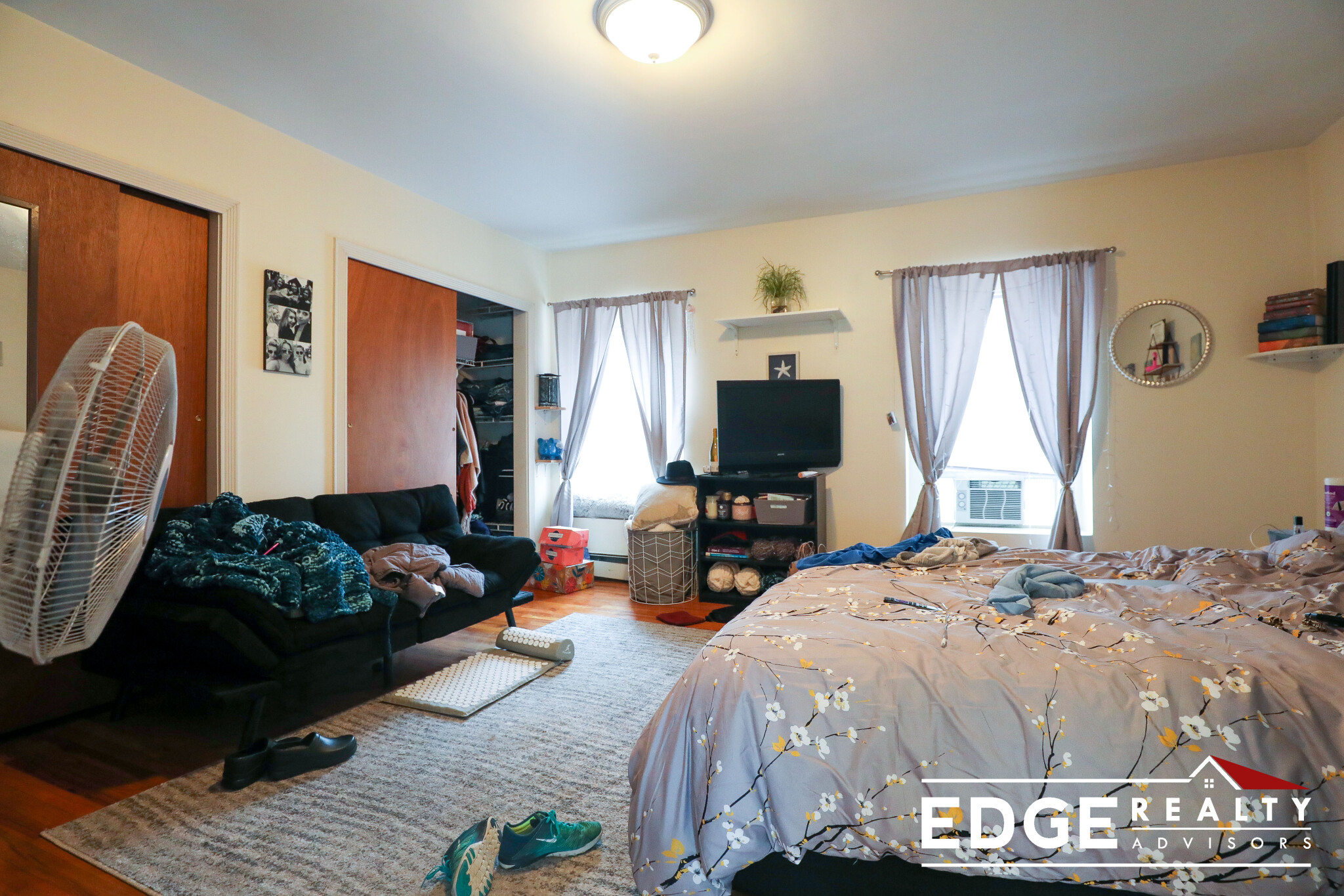 4 bed, 2 bath apartment for rent at 8 Woodmont St, Brighton — photo 13 of 14