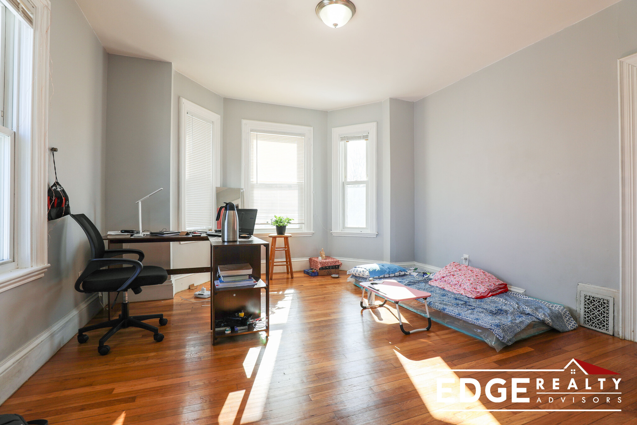 68 Cushing St, Waltham