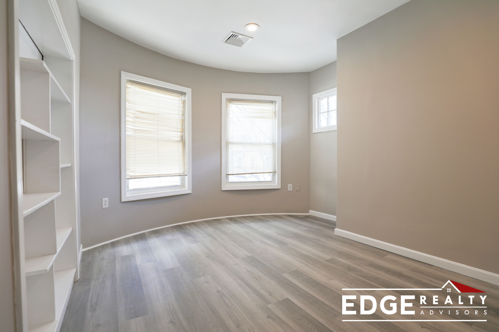 5 bed, 3 bath apartment for rent at 44 Long Ave Unit 2, Allston — photo 6 of 11