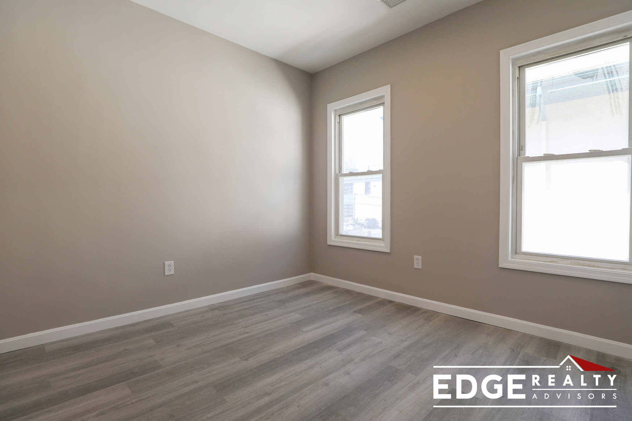 5 bed, 3 bath apartment for rent at 44 Long Ave Unit 2, Allston — photo 10 of 11