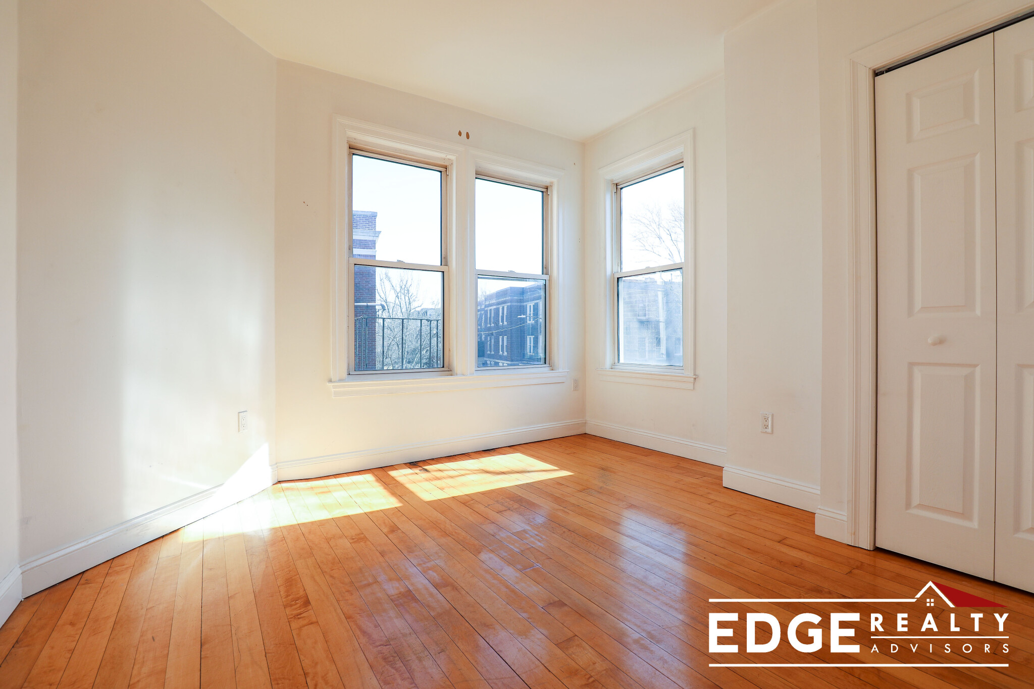 1526 Commonwealth Ave, Brighton