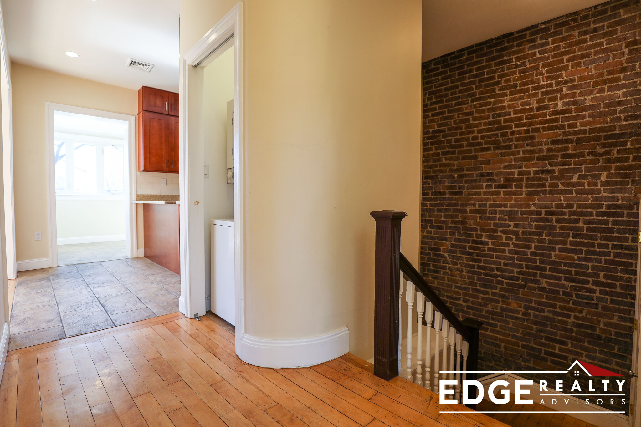 1526 Commonwealth Ave, Brighton