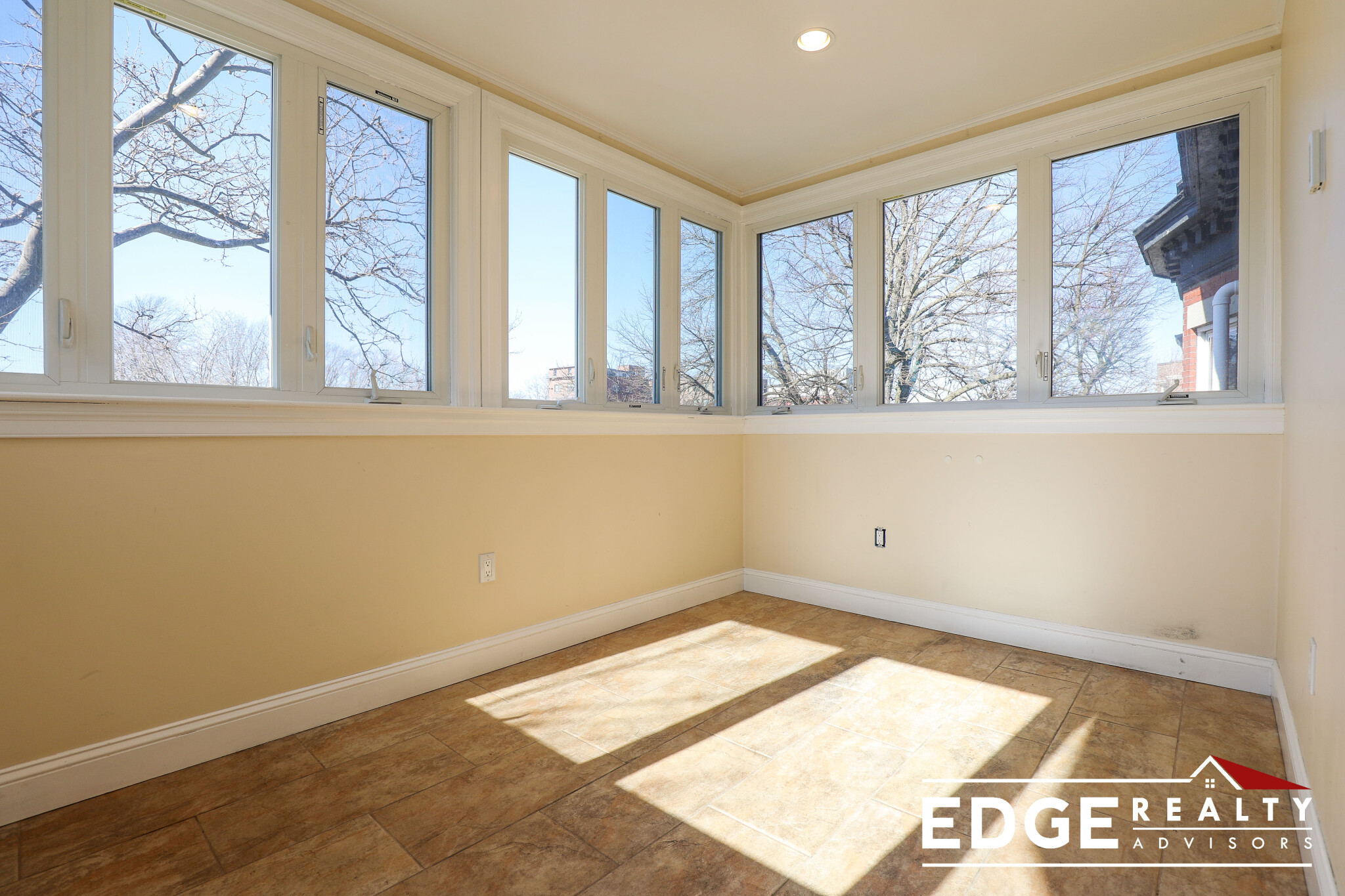 1526 Commonwealth Ave, Brighton