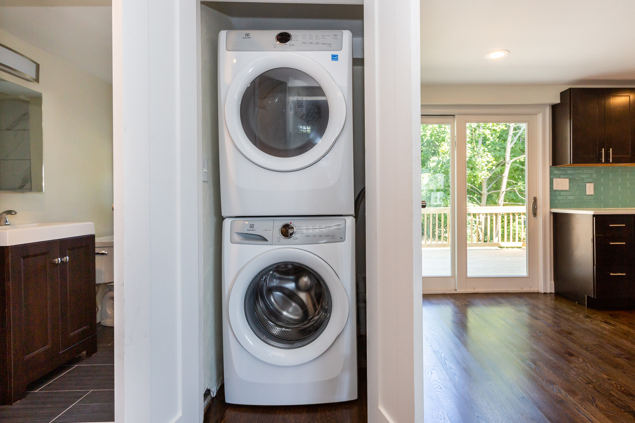 77 Rock Glen Rd, Medford