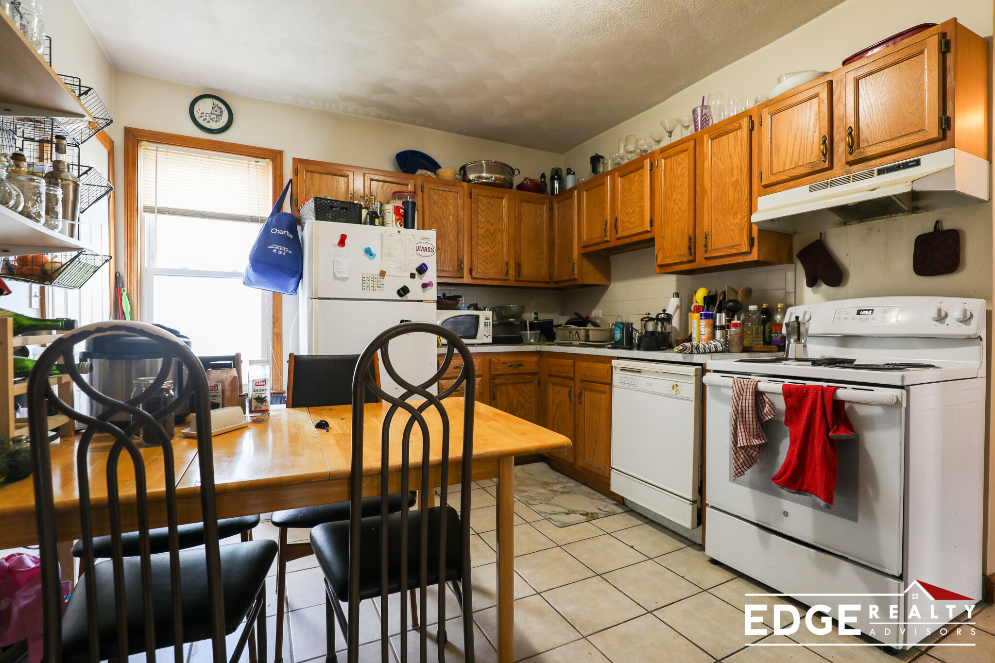 3 bed, 1.5 bath apartment for rent at 164 Kelton St Unit 3, Allston — photo 1 of 7