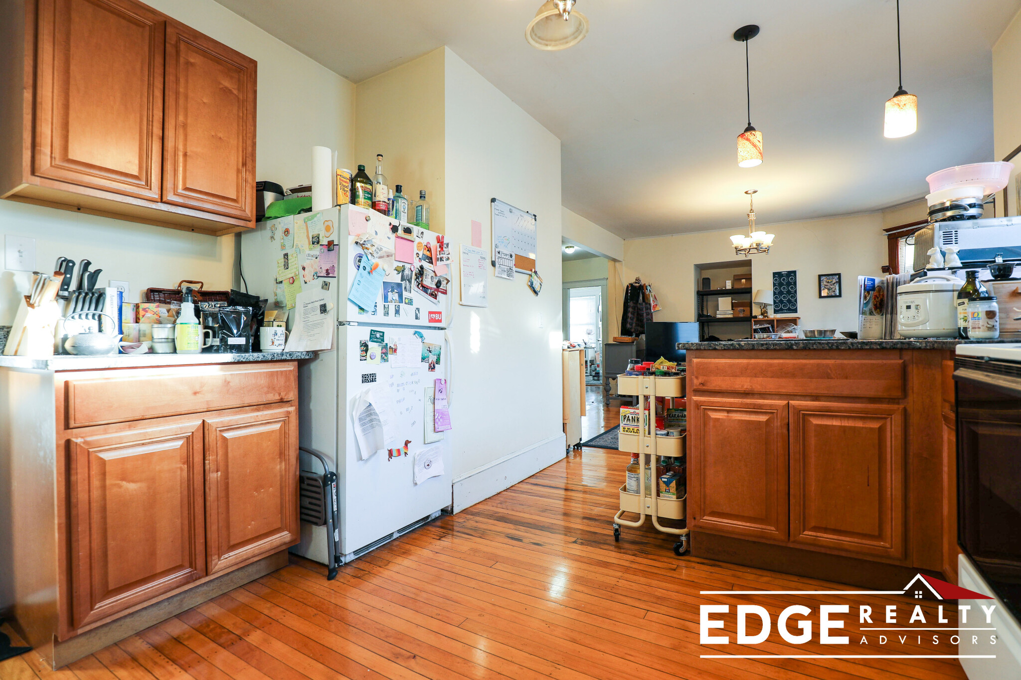 4 bed, 2 bath apartment for rent at 327 Faneuil St Unit 3, Brighton — photo 2 of 9