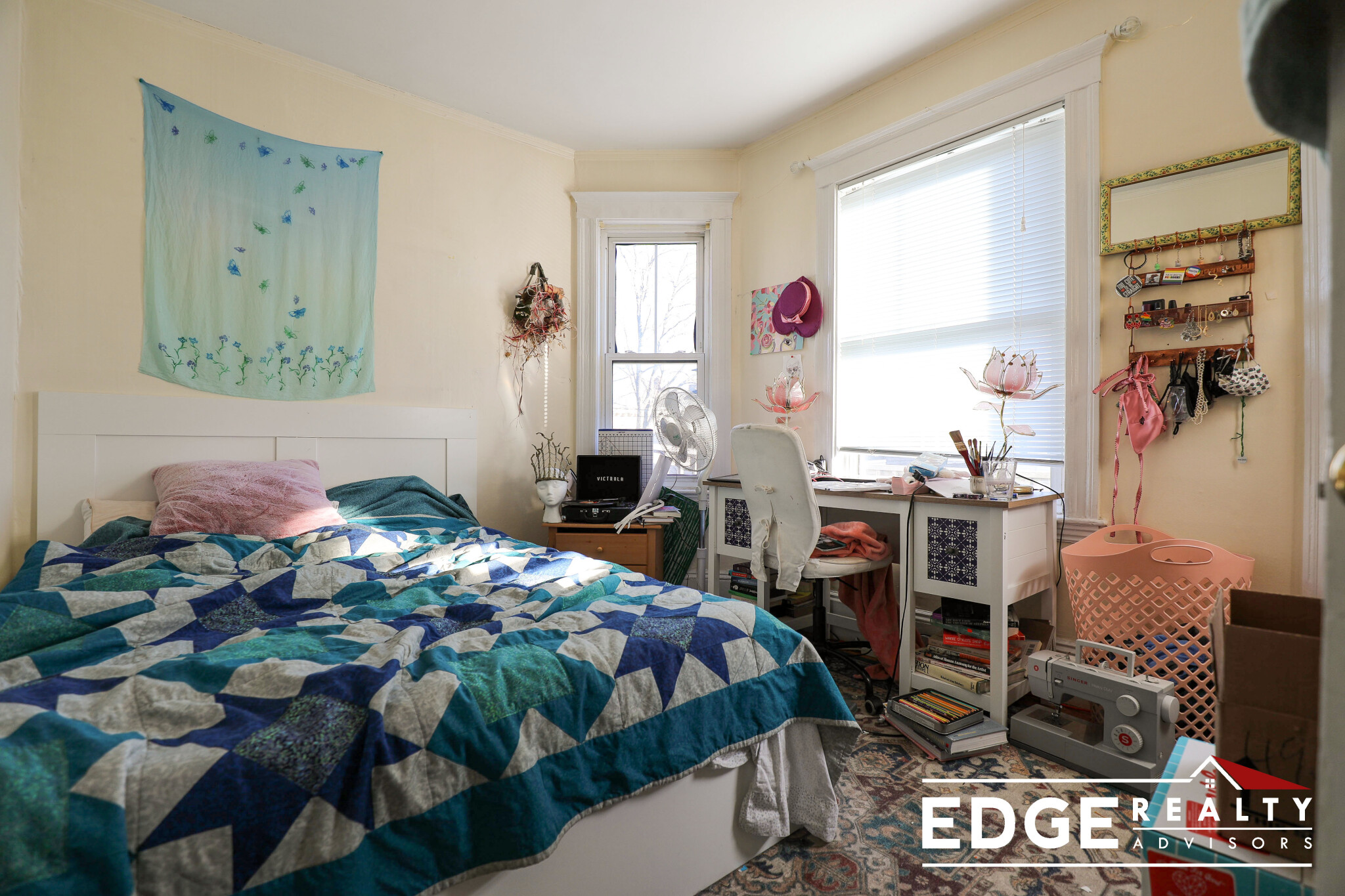 4 bed, 2 bath apartment for rent at 327 Faneuil St Unit 3, Brighton — photo 5 of 9