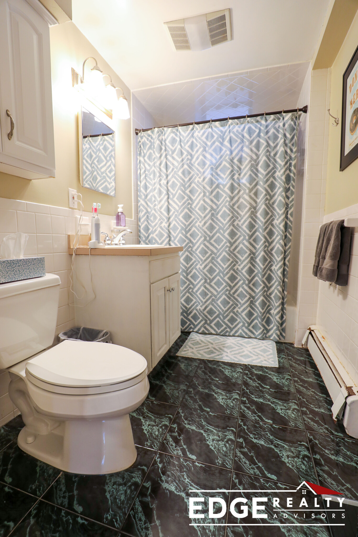 17 Strathmore Rd, Brighton