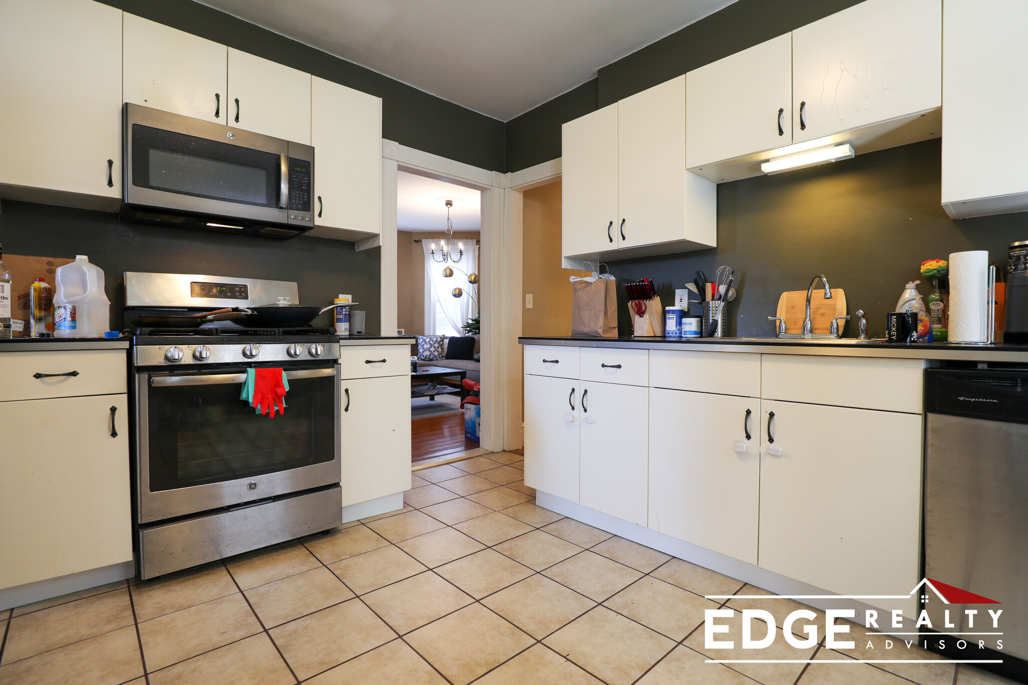 2 bed, 1 bath apartment for rent at 15 Hallam St Unit 2, Dorchester — photo 4 of 11