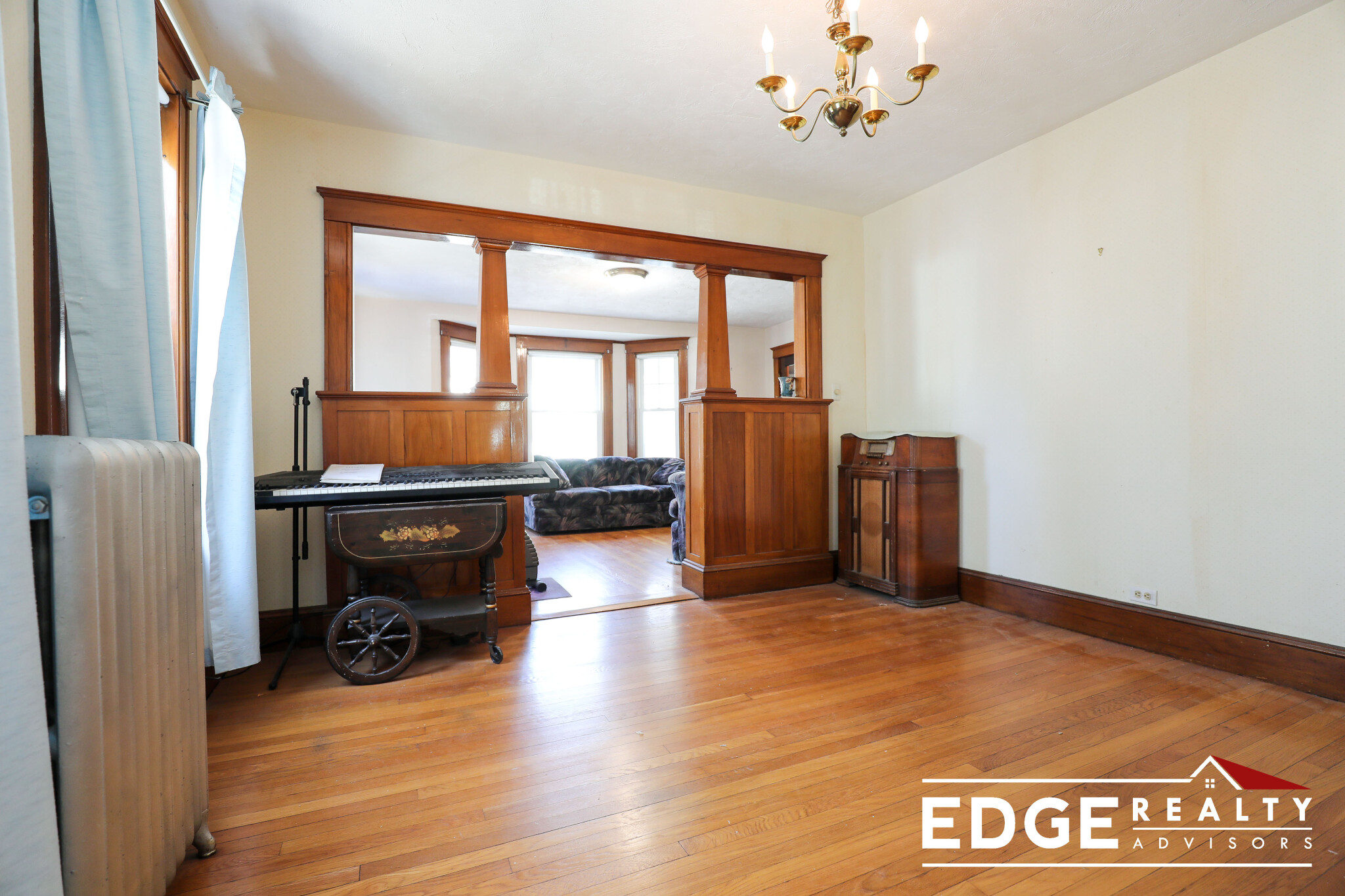 2 bed, 1 bath apartment for rent at 27 Washington Ave, Waltham — photo 3 of 10