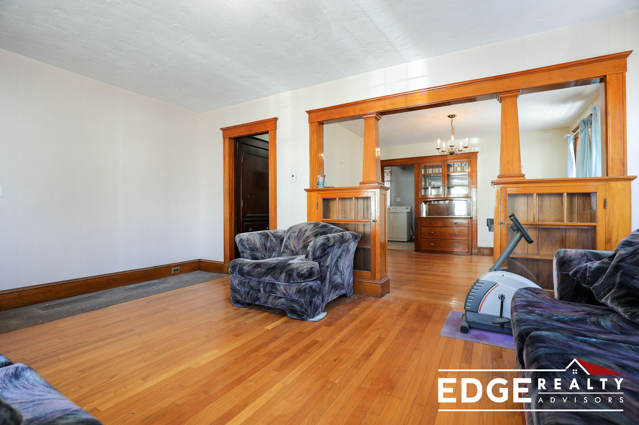 2 bed, 1 bath apartment for rent at 27 Washington Ave, Waltham — photo 4 of 10
