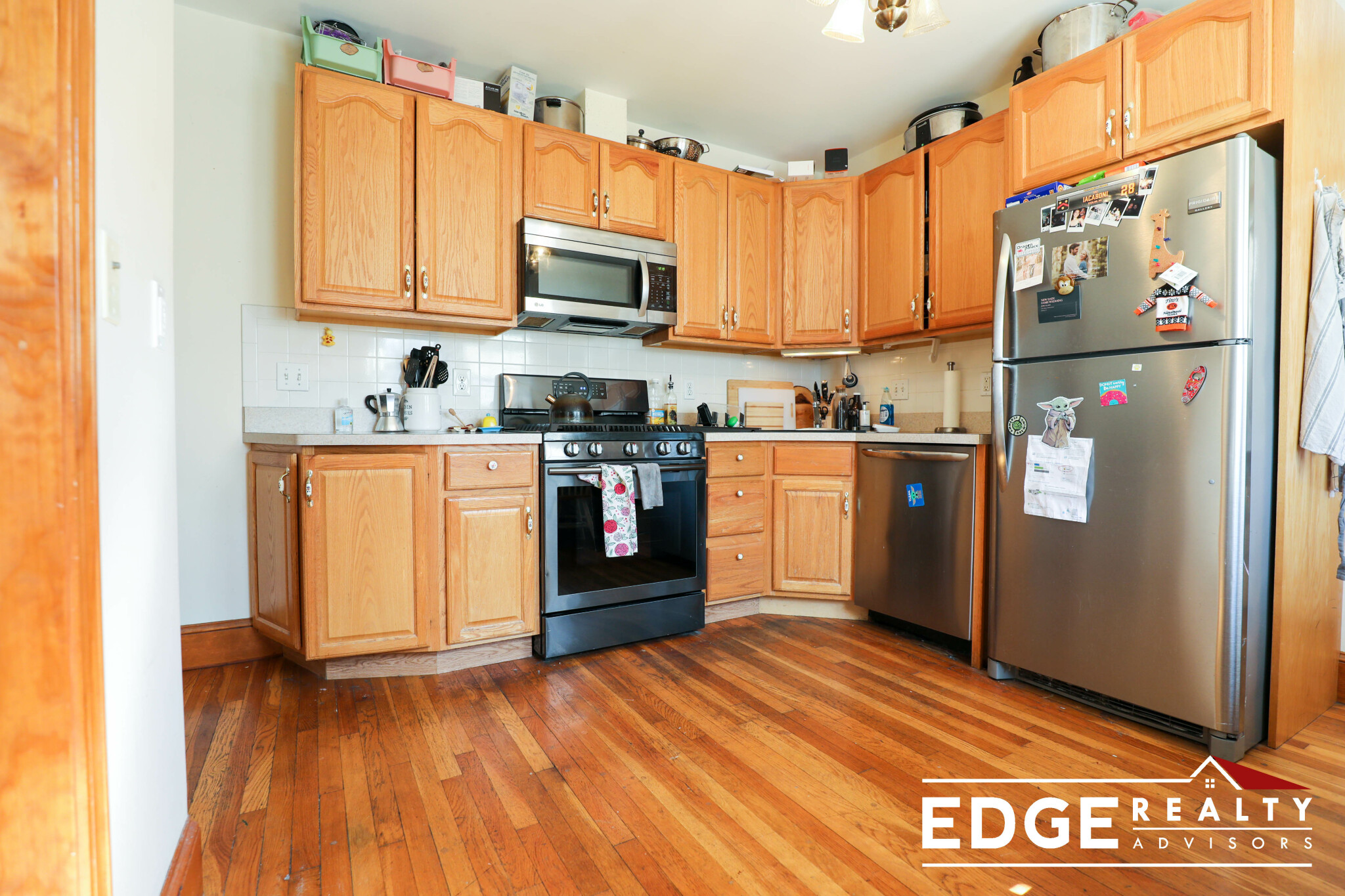 3 bed, 1.5 bath apartment for rent at 60 Glencoe St Unit 1, Brighton — photo 1 of 12
