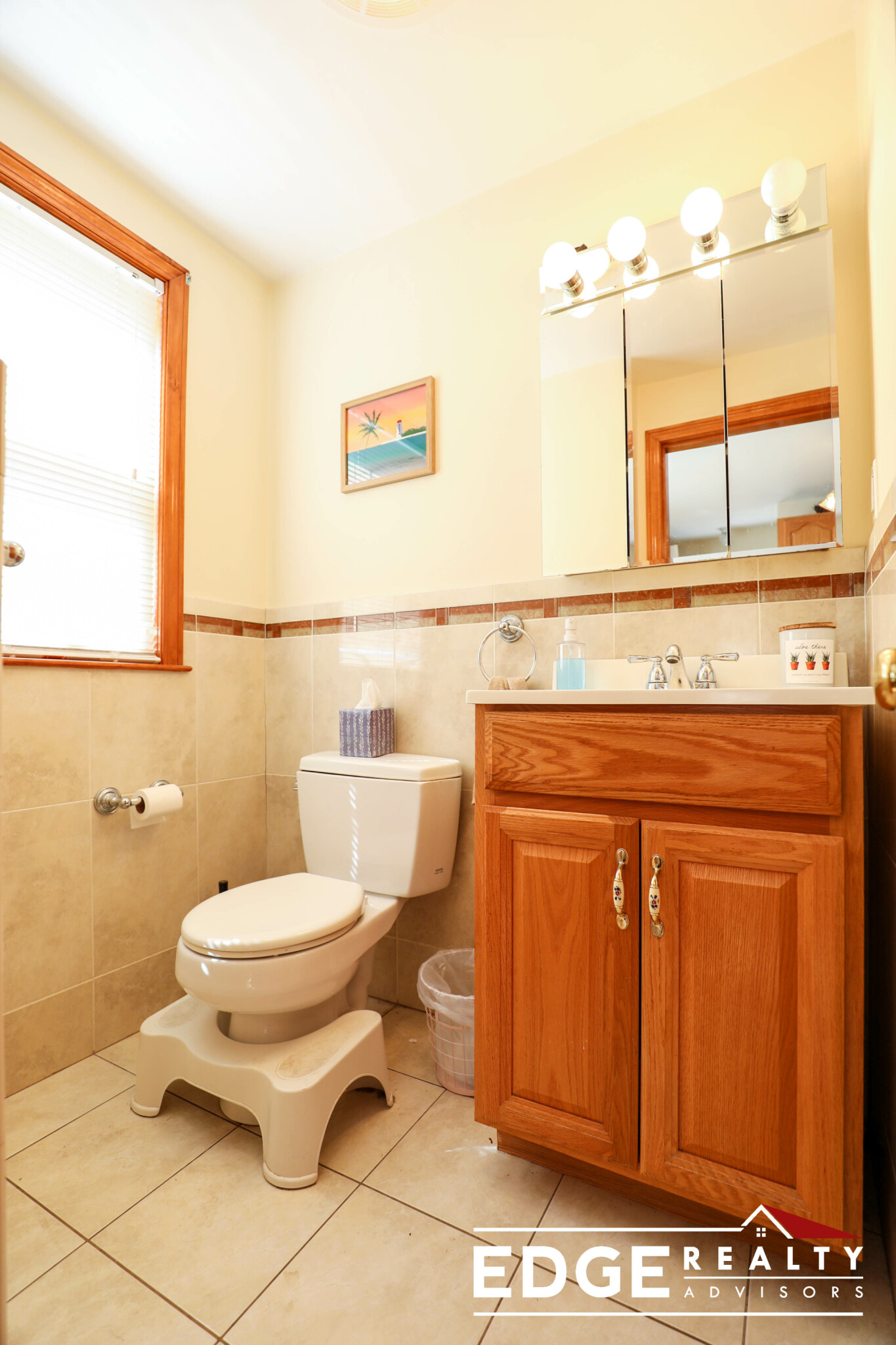 3 bed, 1.5 bath apartment for rent at 60 Glencoe St Unit 1, Brighton — photo 6 of 12