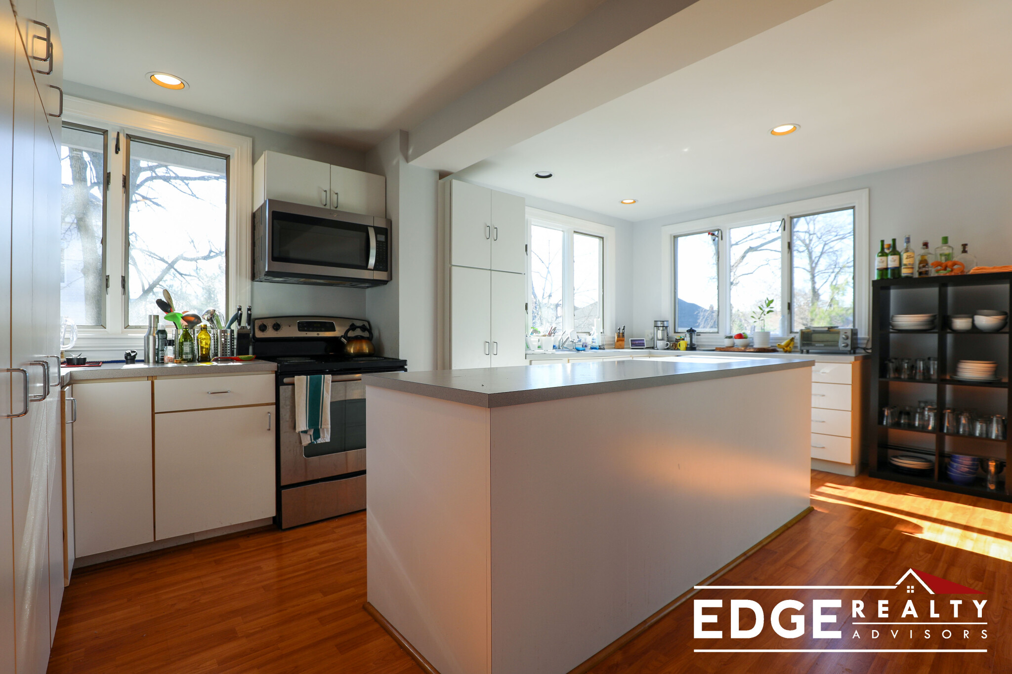 4 bed, 2 bath apartment for rent at 45 Aldie St Unit 2, Allston — photo 4 of 15