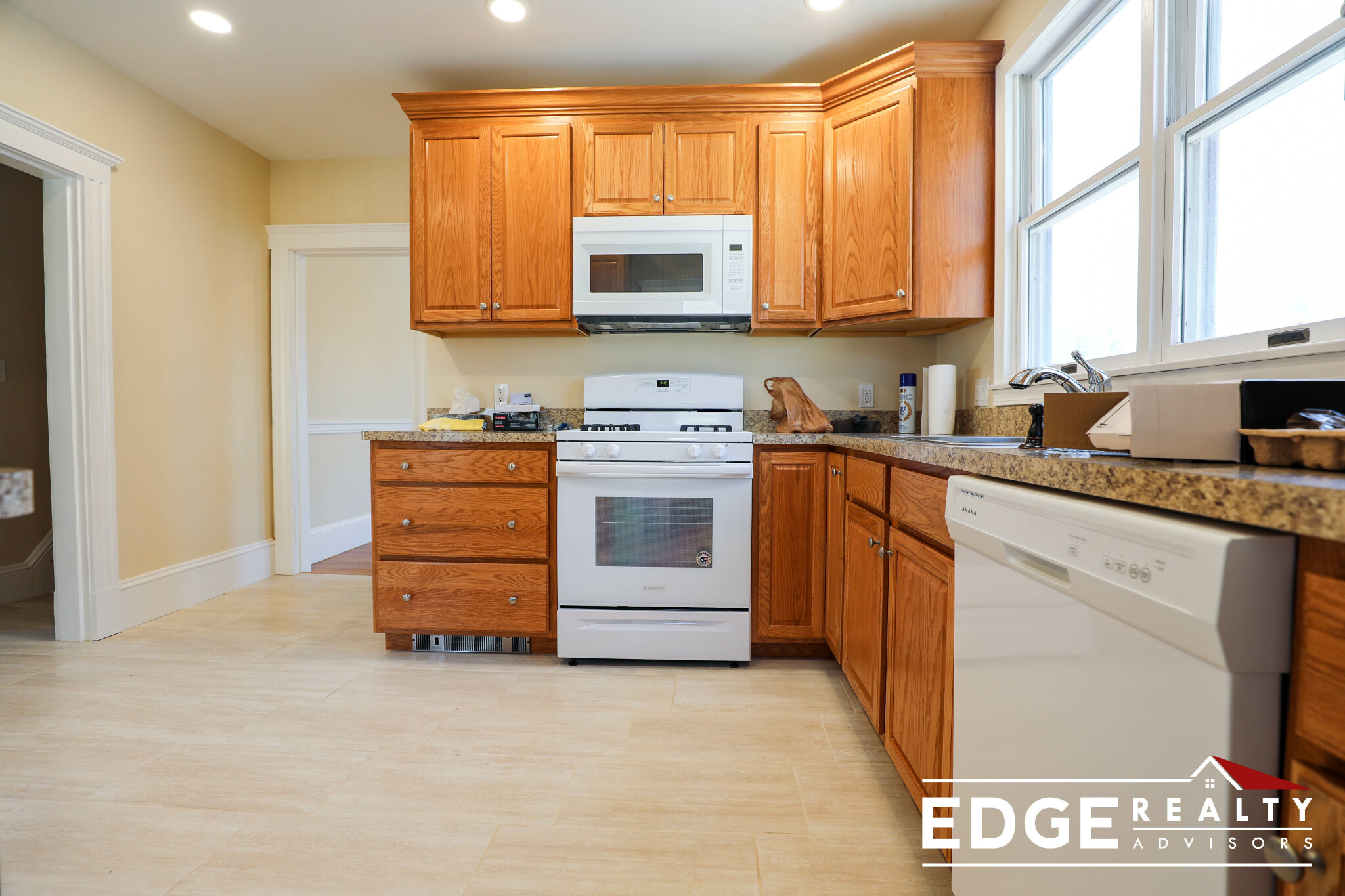 4 bed, 2 bath apartment for rent at 38 Leicester St Unit 2, Brighton — photo 1 of 14