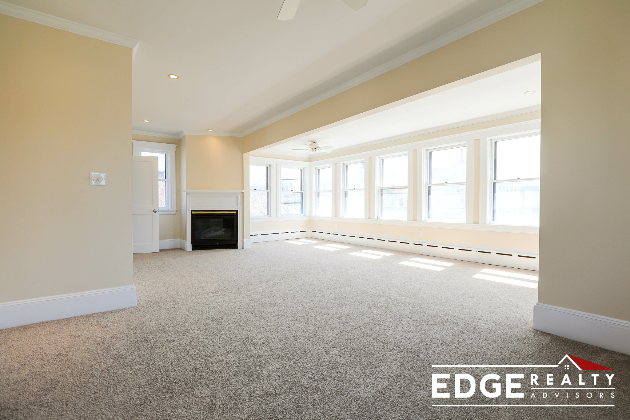 4 bed, 2 bath apartment for rent at 38 Leicester St Unit 2, Brighton — photo 10 of 14