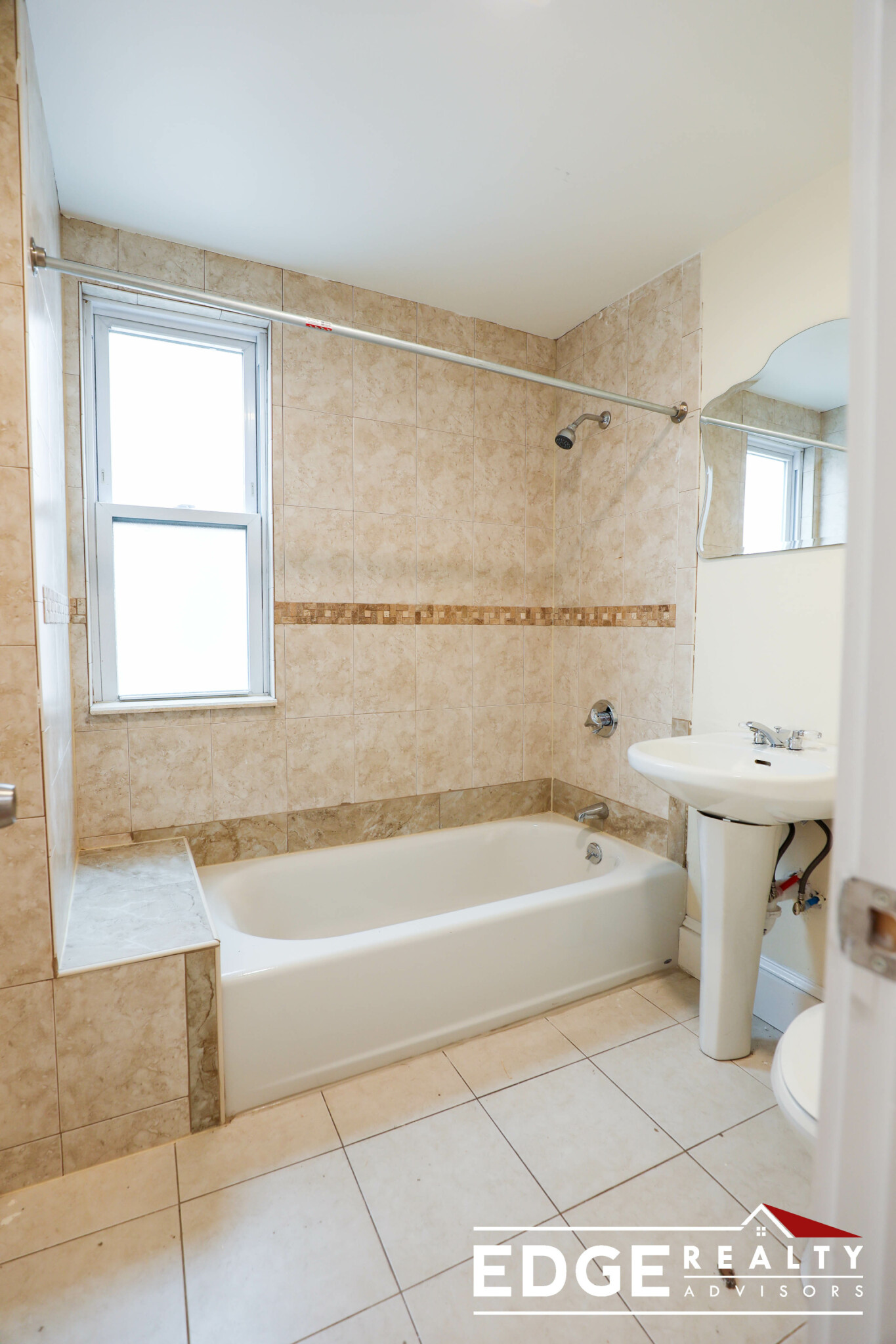 36 Brackett St, Oak Square