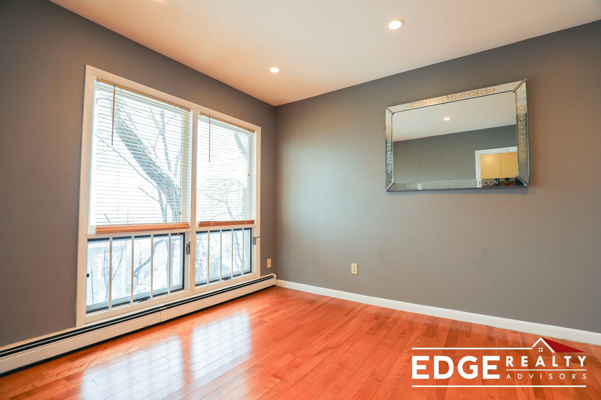 119 Whites Ave, East Watertown