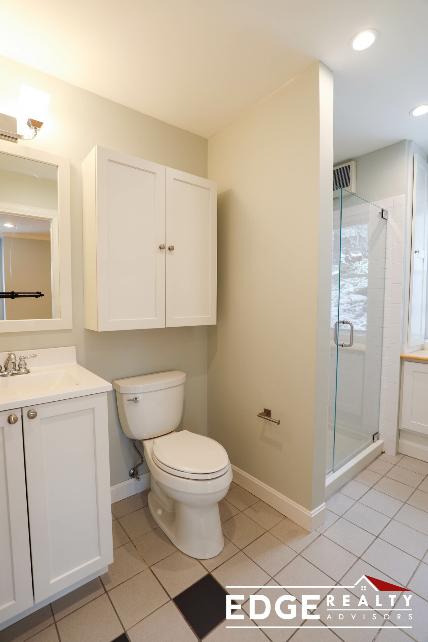 119 Whites Ave, East Watertown