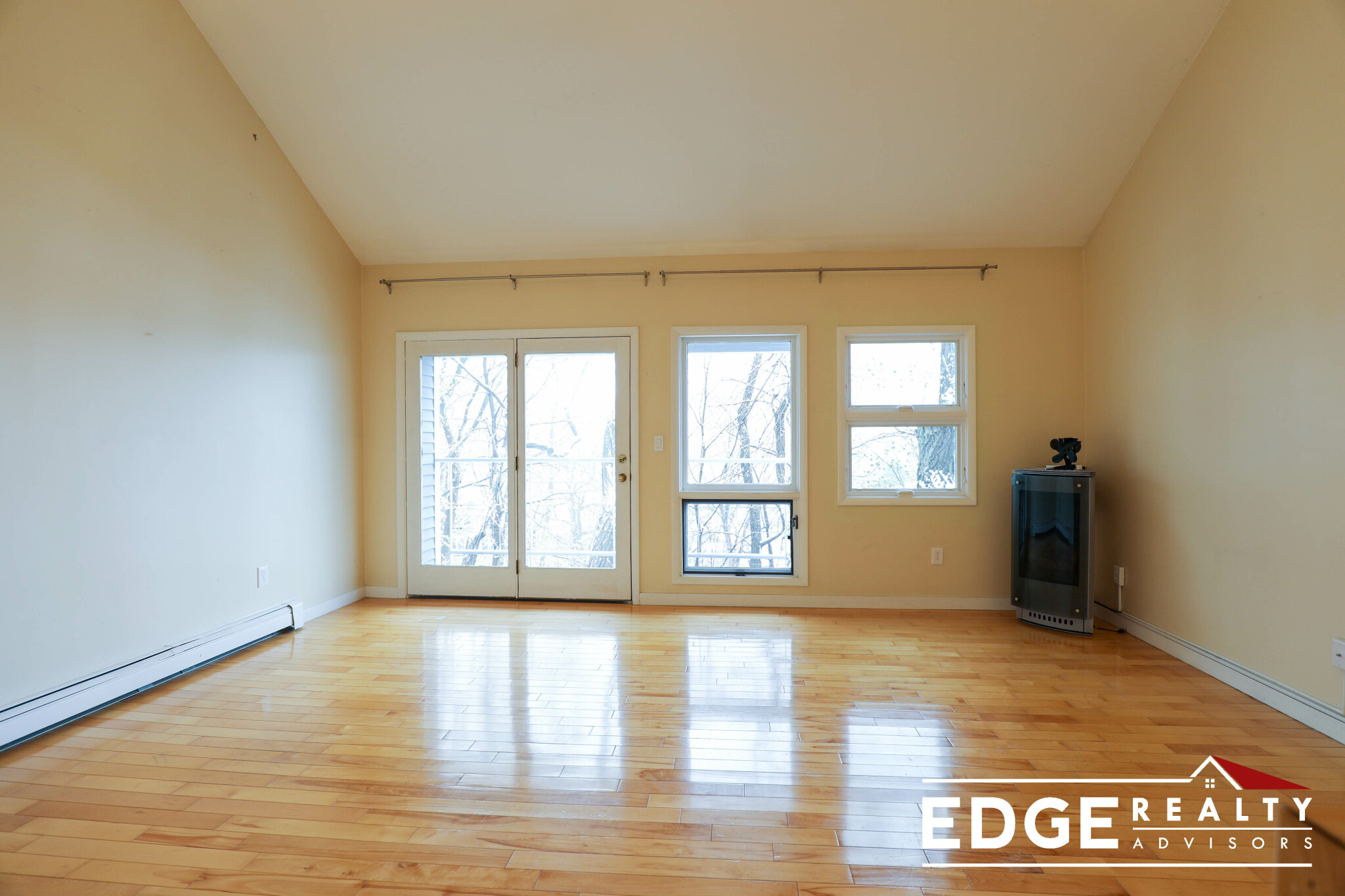 119 Whites Ave, East Watertown