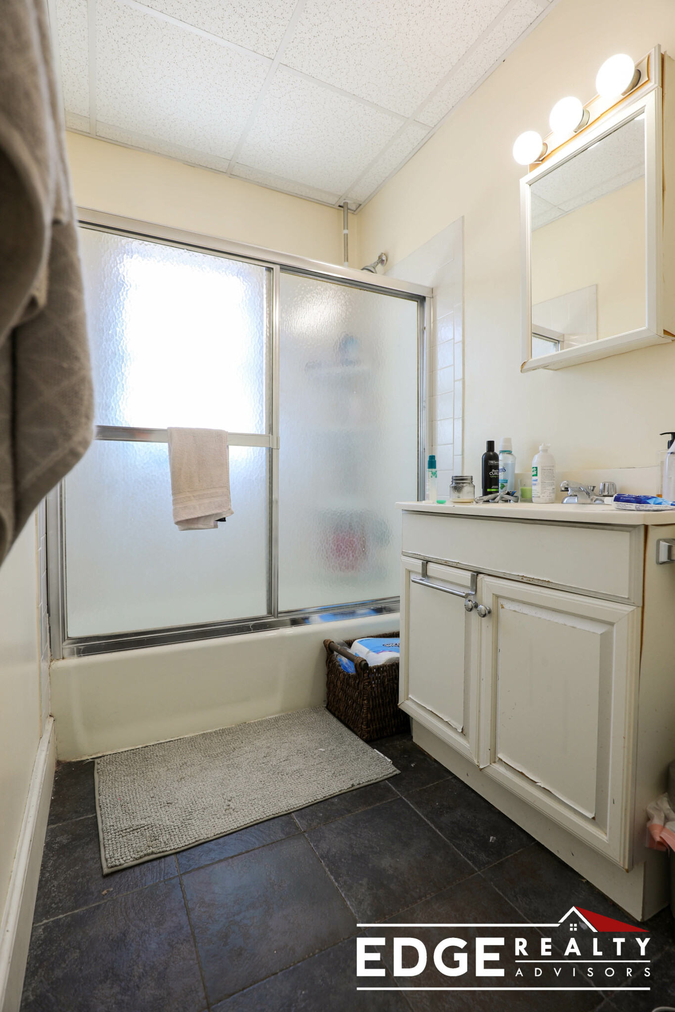 3 bed, 1 bath apartment for rent at 1492 Commonwealth Ave Unit 5, Brighton — photo 4 of 7