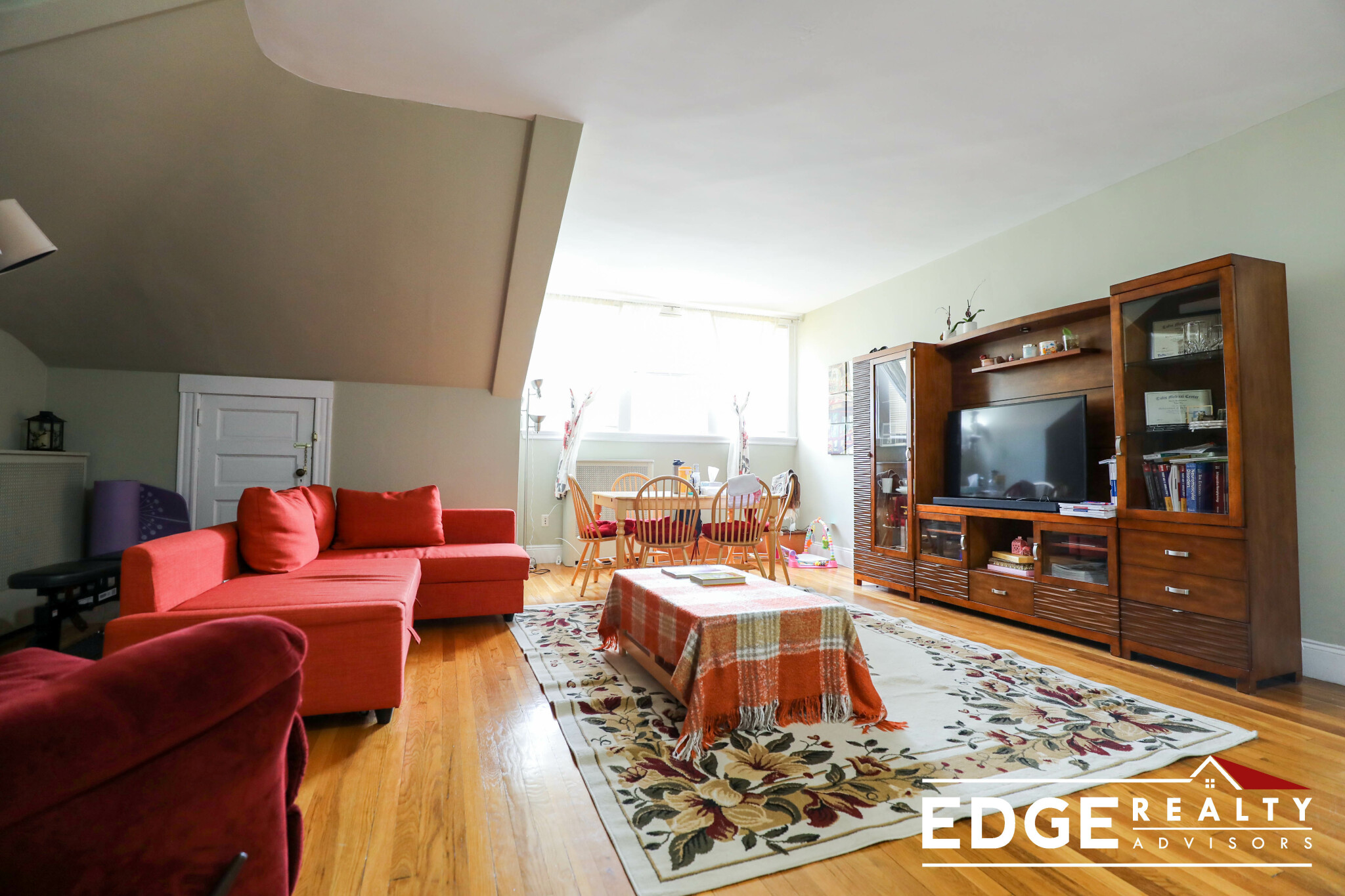 2 bed, 1 bath apartment for rent at 1772 Commonwealth Ave Unit 3, Brighton — photo 3 of 7