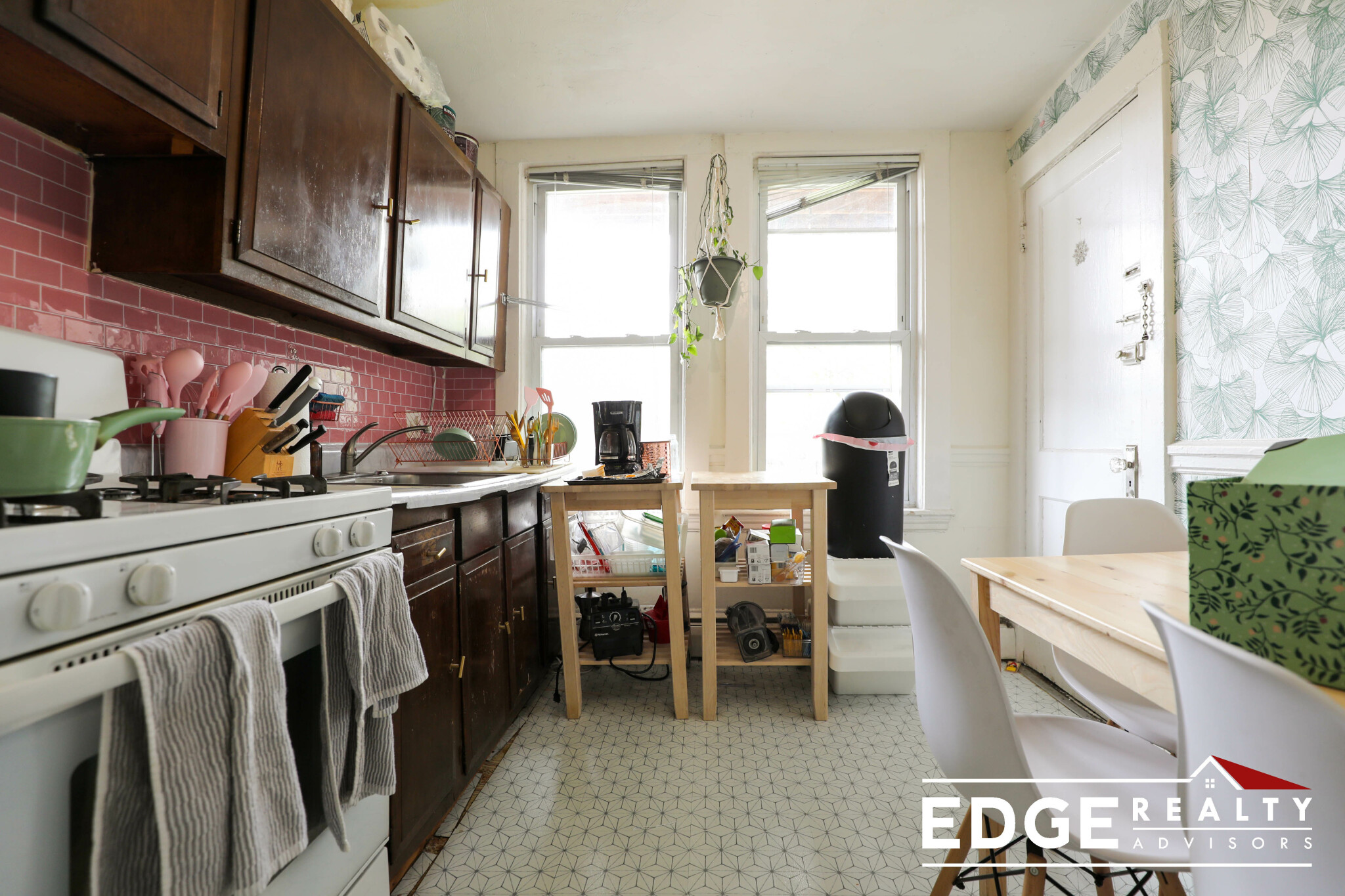2 bed, 1 bath apartment for rent at 1748 Commonwealth Ave Unit 4, Brighton — photo 3 of 8