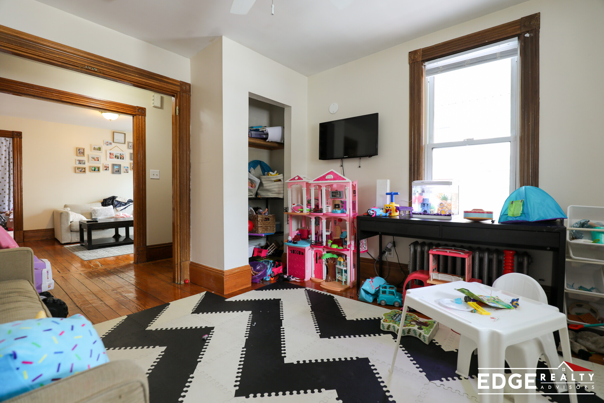 3 bed, 1 bath apartment for rent at 17 Falkland St Unit 1, Brighton — photo 7 of 14
