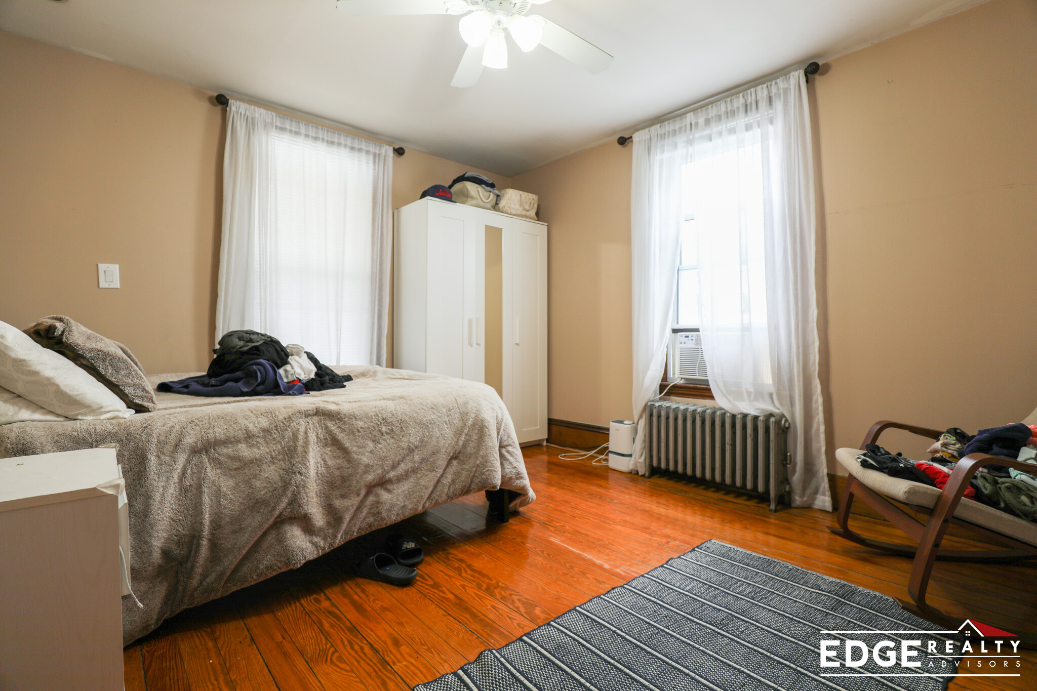 3 bed, 1 bath apartment for rent at 17 Falkland St Unit 1, Brighton — photo 8 of 14